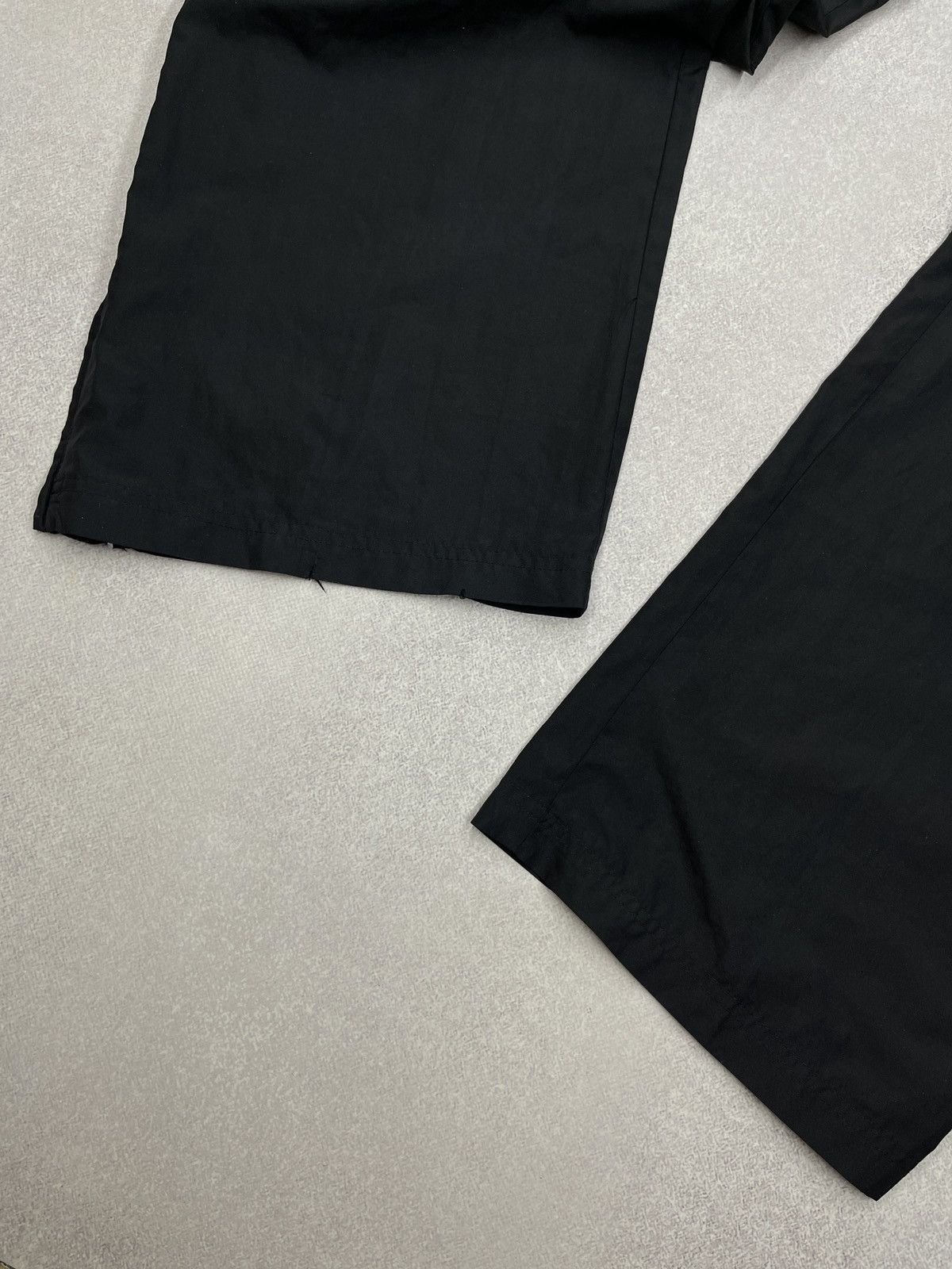 Nike Vintage Women Nike Nylon Sweatpants Black Drill ACG TN Size 34" / US 12 / IT 48 - 5 Thumbnail