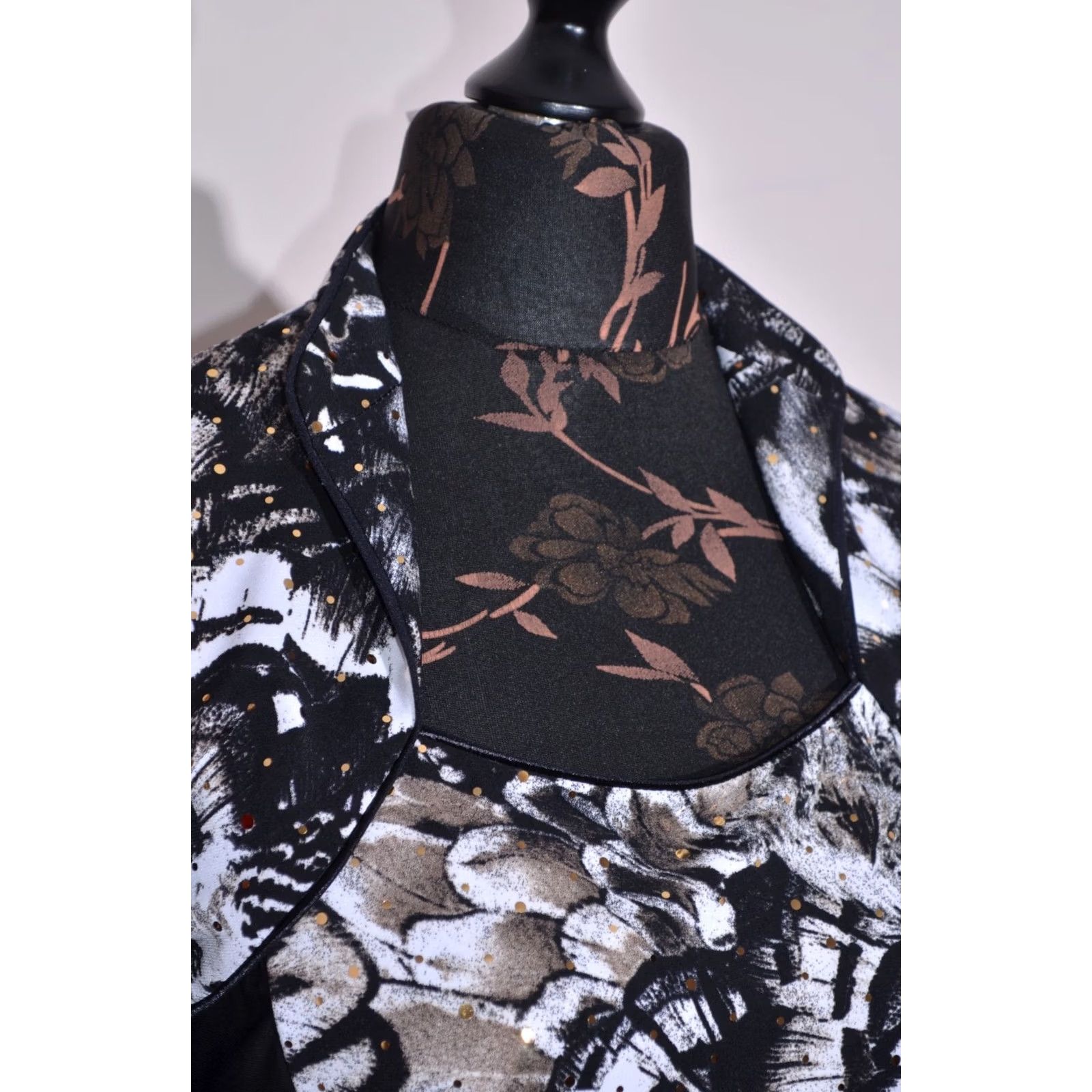 Joseph Ribkoff Joseph Ribkoff Dress Abstract Print Black White Asymmetrical UK10 US8 D36 Womens Short Sleeve Square Neck Party/Cocktail Dress Size L / US 10 / IT 46 - 4 Thumbnail