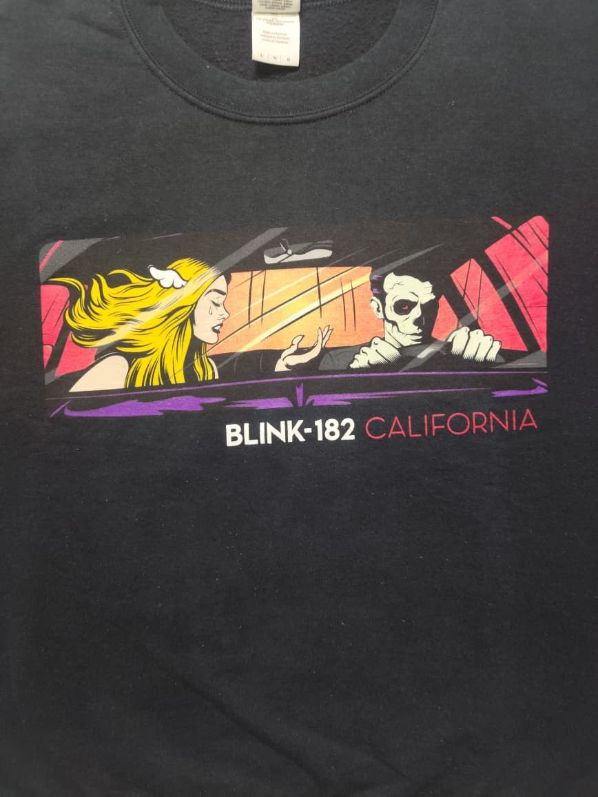 Band Tees Blink-182 California Size US L / EU 52-54 / 3 - 2 Thumbnail