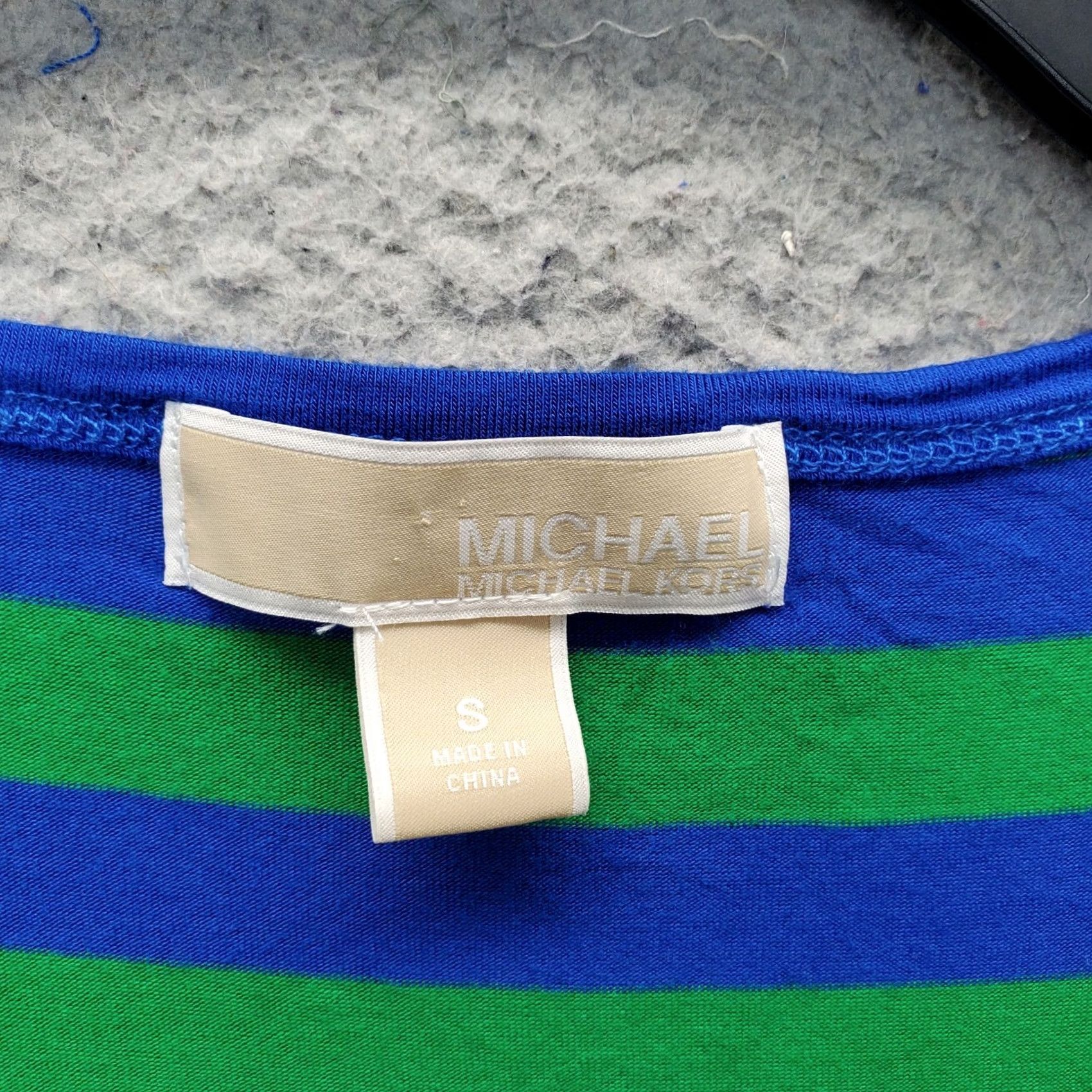 Michael Kors Michael Kors T Shirt Womens Small Multicolor Striped Short Sleeve V Neck Casual Size S / US 4 / IT 40 - 5 Thumbnail