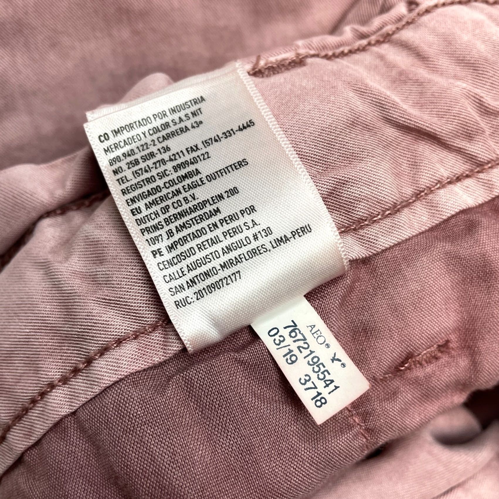 American Eagle Outfitters VINTAGE? No — American Eagle Paperbag Pants Womens 2 Regular Pink Belted Tie Lyocell 28x29 Size 28" / US 6 / IT 42 - 4 Thumbnail