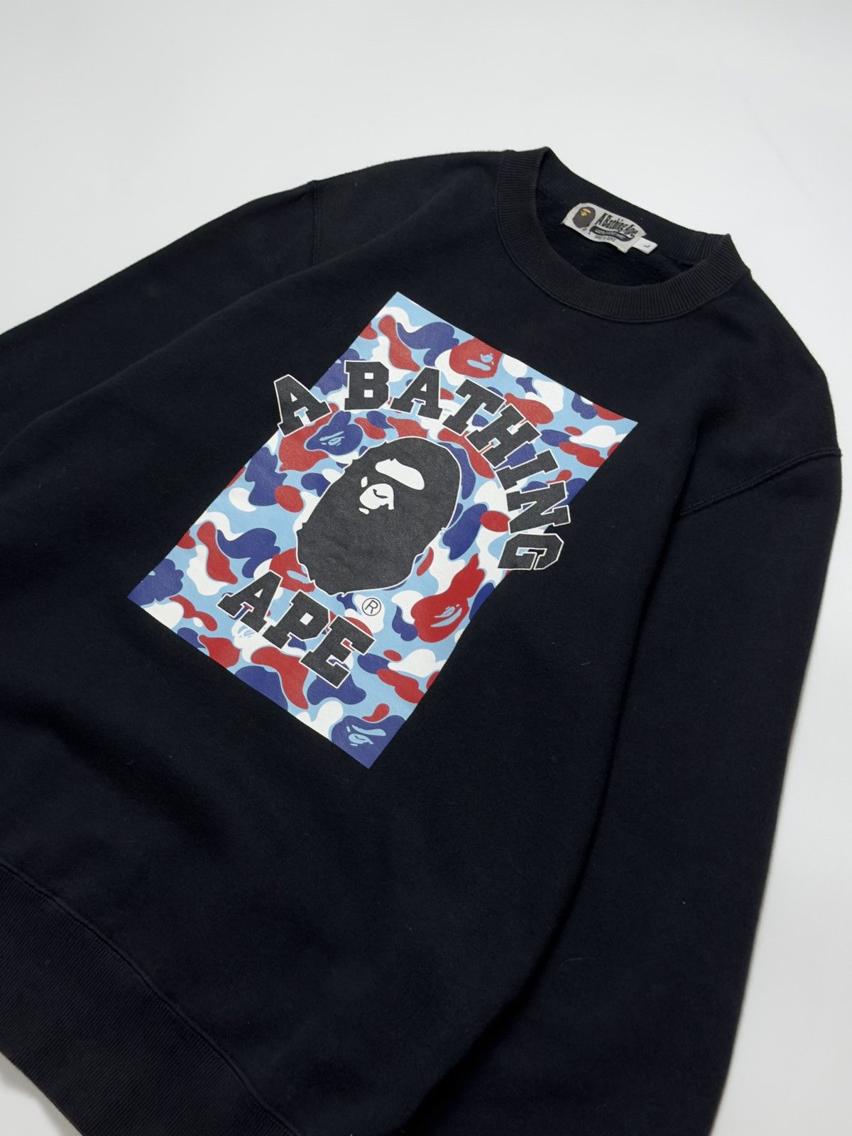 Bape BAPE Bathing Ape PARIS France 2nd Anniversary Crewneck L DS Size US L / EU 52-54 / 3 - 2 Thumbnail