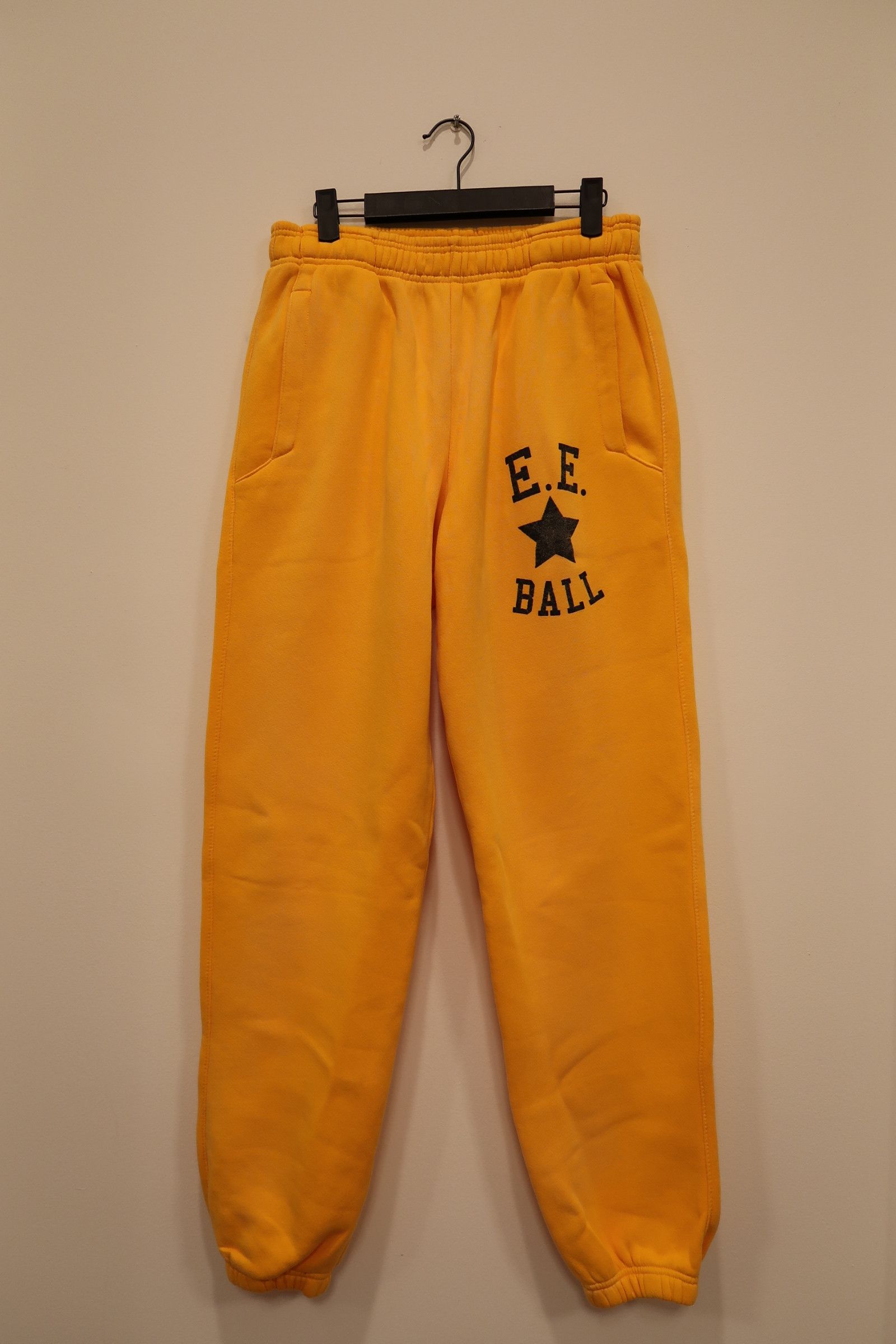 Eric Emanuel Eric Emanuel BALL Sweatpant Yellow Size US 34 / EU 50 - 1 Thumbnail