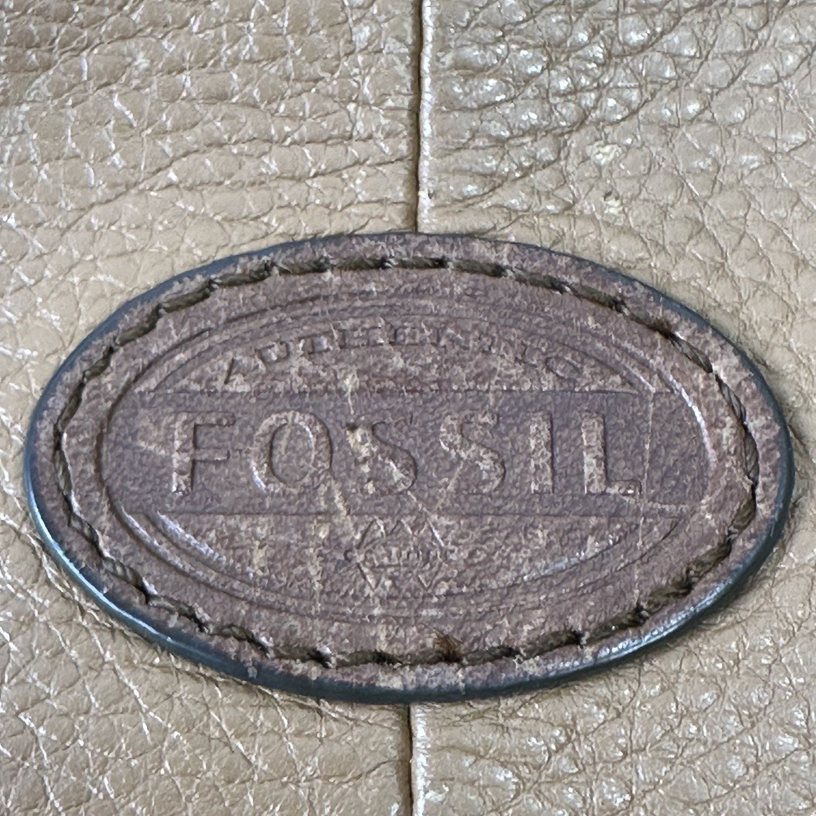 Fossil Fossil MorganTraveler Caramel PebbledLeather Bag Messenger Size ONE SIZE - 24 Thumbnail