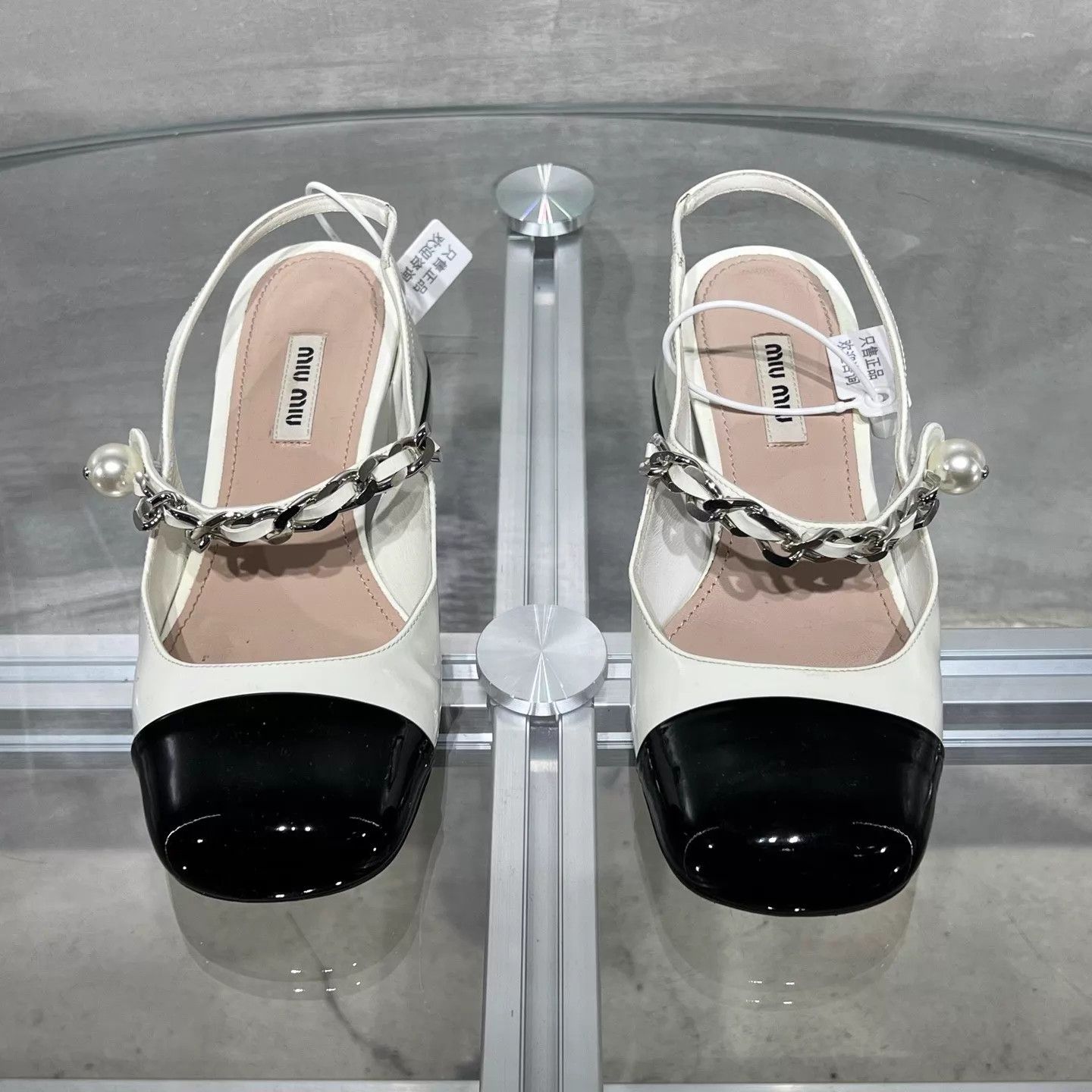 Miu Miu MIU MIU Patent Leather Mary Jane Sandals Size US 5.5 / IT 35.5 - 1 Thumbnail