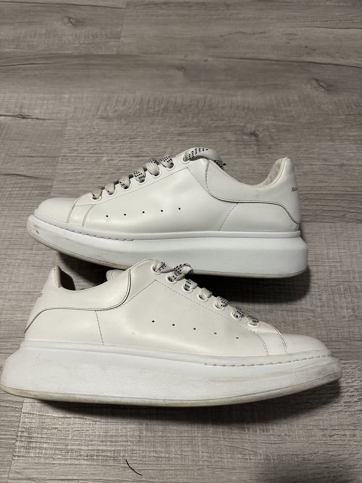 Alexander McQueen Alexander McQueen white Size US 10 / EU 43 - 17 Thumbnail