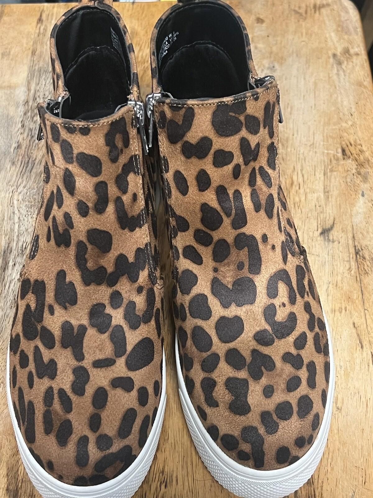 Other Time And Tru Women 8 faux suede Leopard Print Bootie Zippers Size US 8 / IT 38 - 2 Thumbnail
