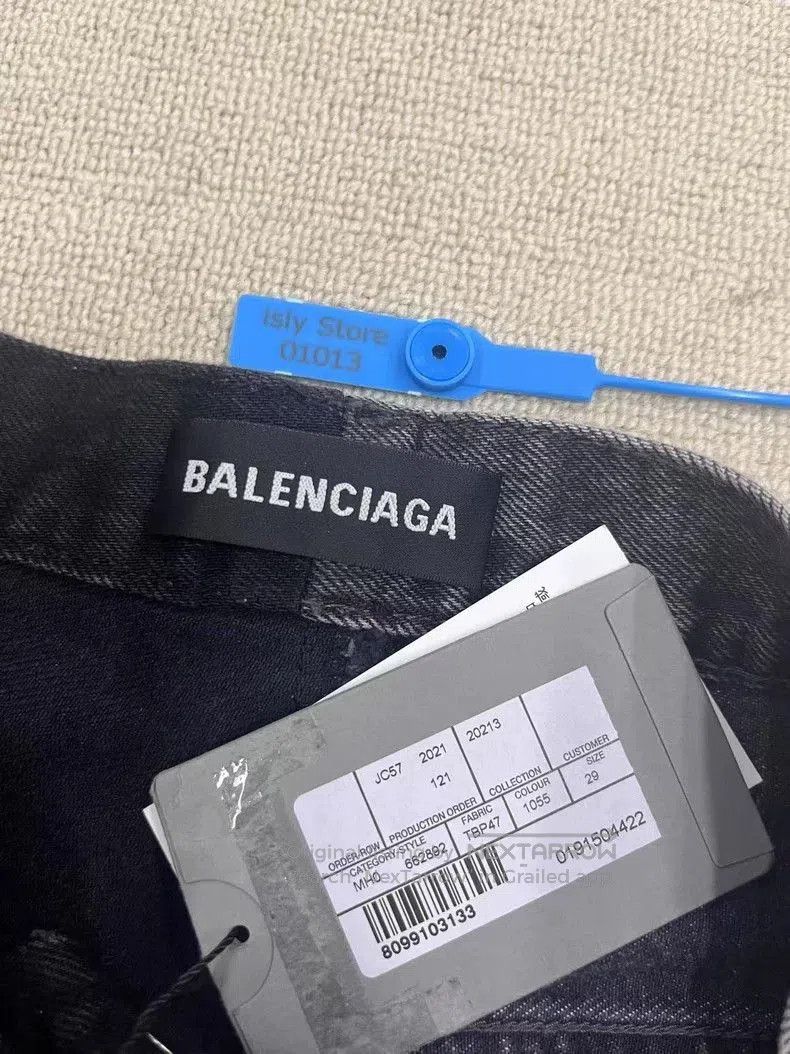 Balenciaga Balenciaga Denim Patchwork Straight Shorts. Size US 29 - 4 Thumbnail