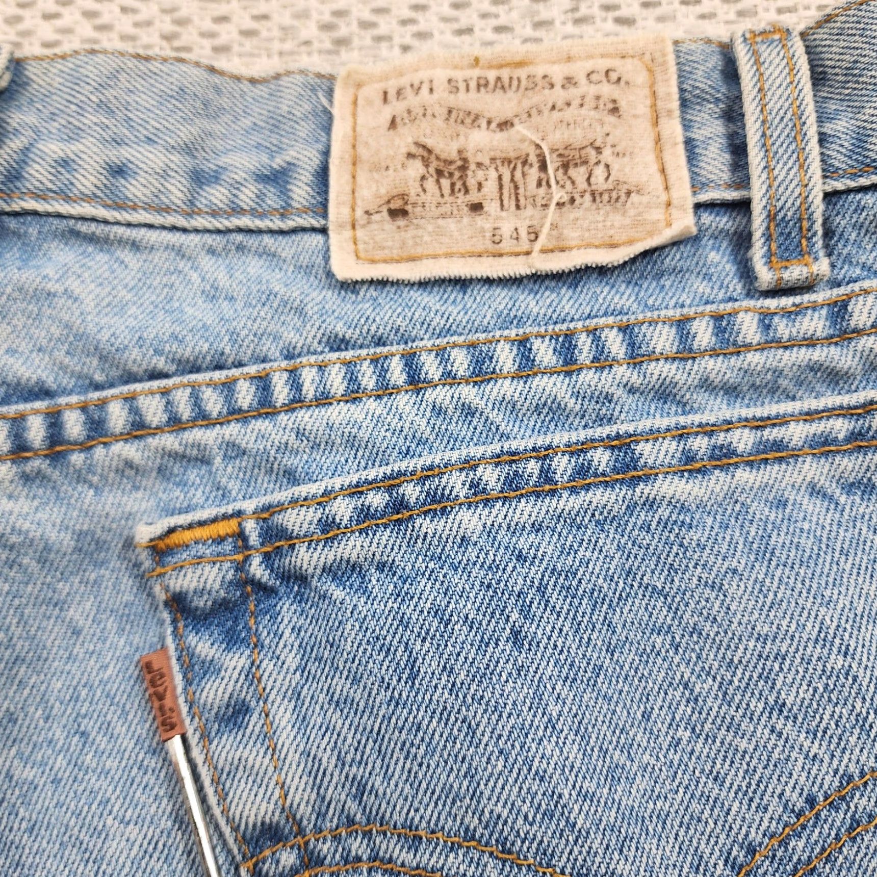 Levi's VINTAGE Levi's Jeans Mens 36x34 545 Light Wash Blue Loose Fit Tapered Leg Zip Fly Denim Relaxed 5-Pocket USA 90s Grunge Size US 36 / EU 52 - 4 Thumbnail