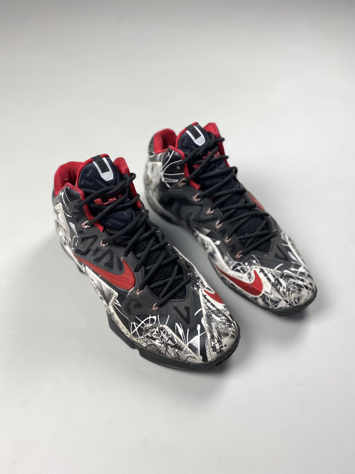 Nike lebron james 11 deals