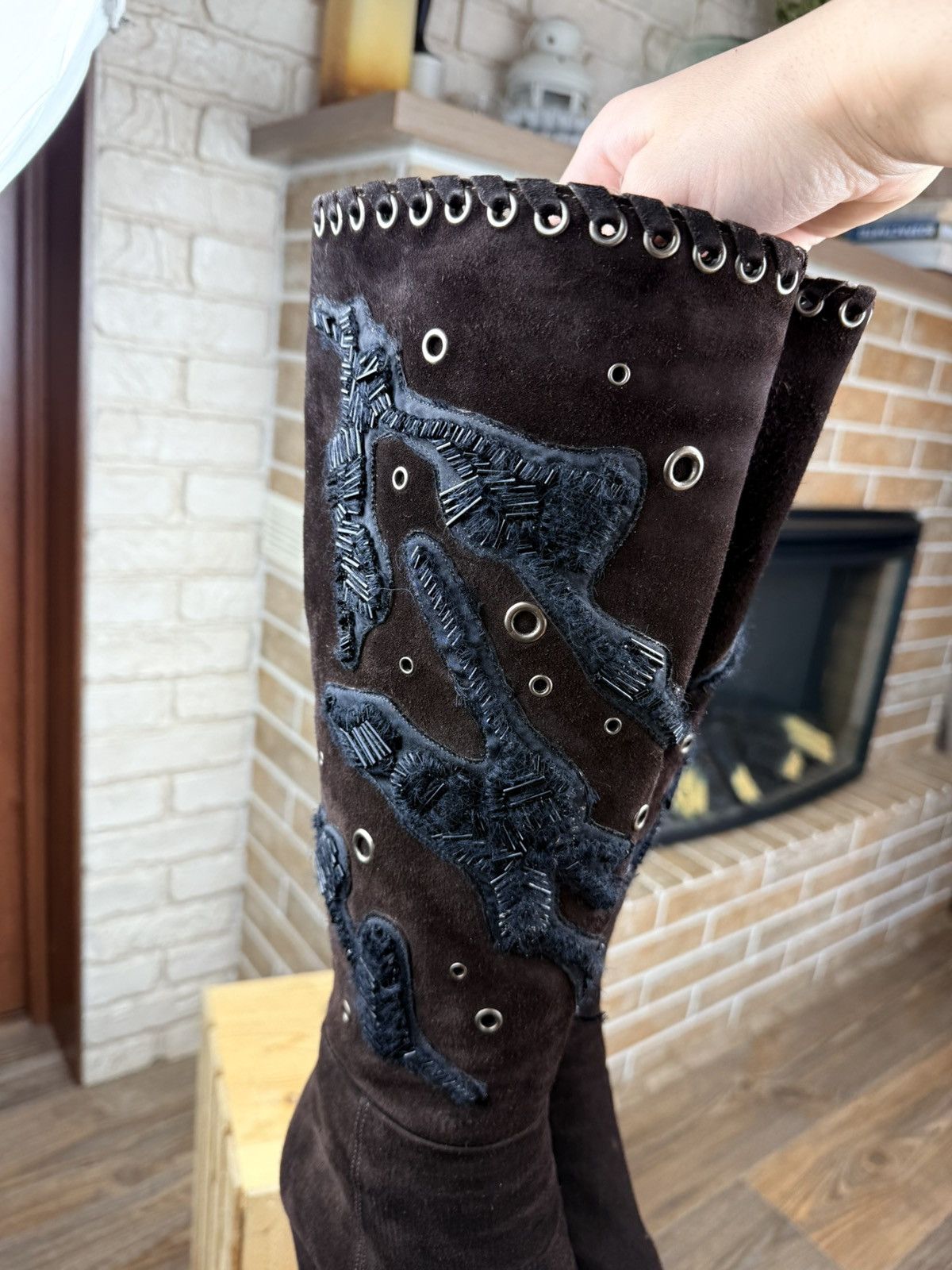 Prada × Vintage Prada Brown Suede Beads Knee High Heels Boots Size US 9 / IT 39 - 8 Thumbnail