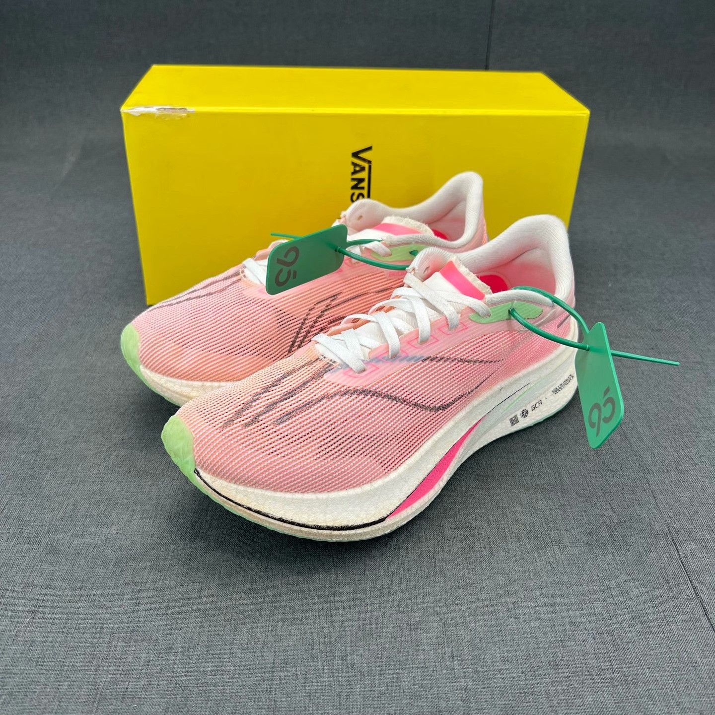 Li-Ning Li-Ning Pink Lowtop Sneakers 39 Men Size US 6.5 / EU 39-40 - 1 Thumbnail