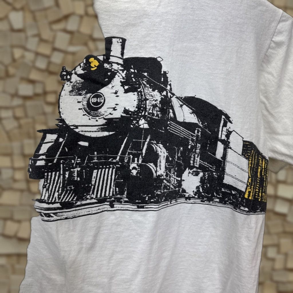 Fruit Of The Loom VINTAGE Fruit of the Loom T-Shirt Steam Locomotive Graphic Print XL White 90s Train Unisex Adults Size US XL / EU 56 / 4 - 1 Thumbnail