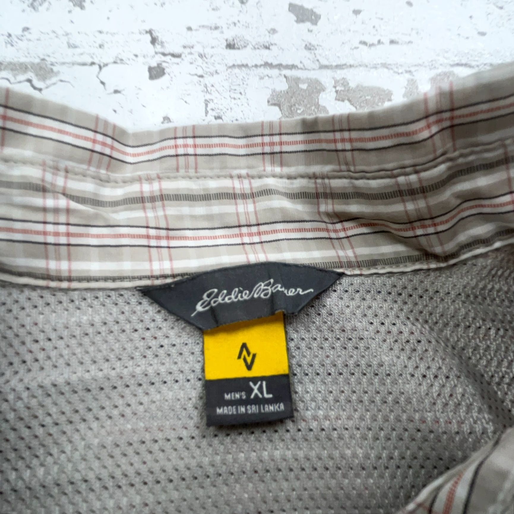 Eddie Bauer Eddie Bauer Shirt Men XL Tan Plaid Button Up Camp Outdoors Performance Vented Size US XL / EU 56 / 4 - 3 Thumbnail