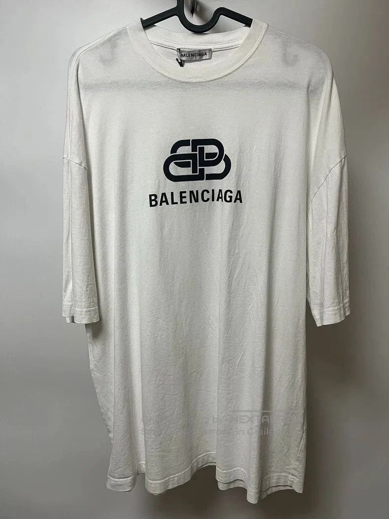 Balenciaga Balenciaga Classic Lock Button SS18 Tee. Size US S / EU 44-46 / 1 - 1 Thumbnail