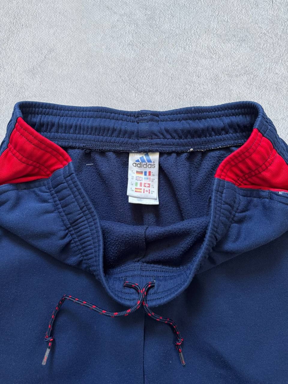 Adidas 90s Vintage Adidas Retro Shorts size M Size US 32 / EU 48 - 8 Thumbnail