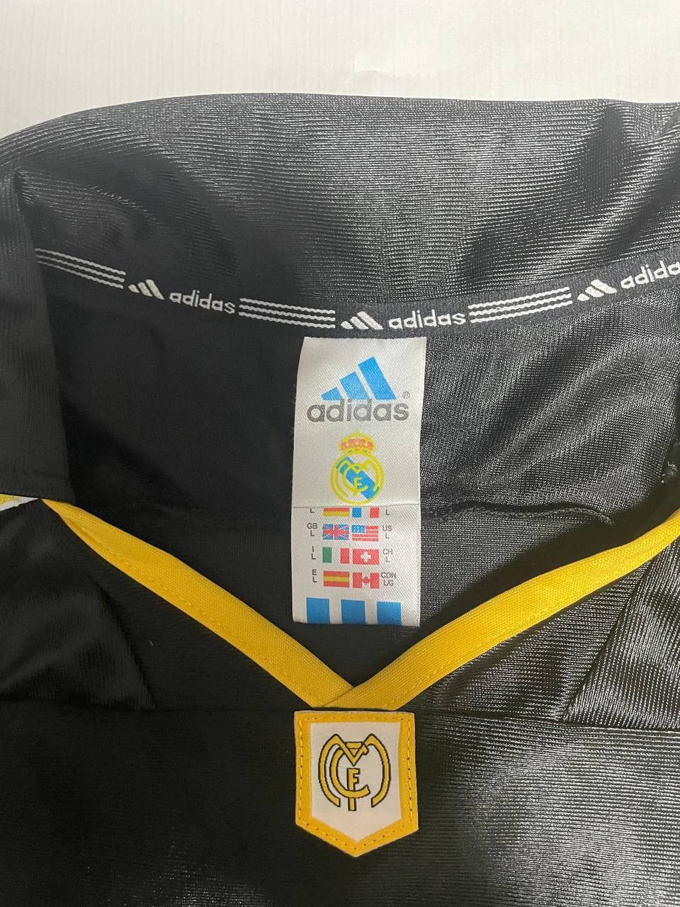 Adidas × Vintage Raul real madrid 00/01 Size US L / EU 52-54 / 3 - 3 Thumbnail