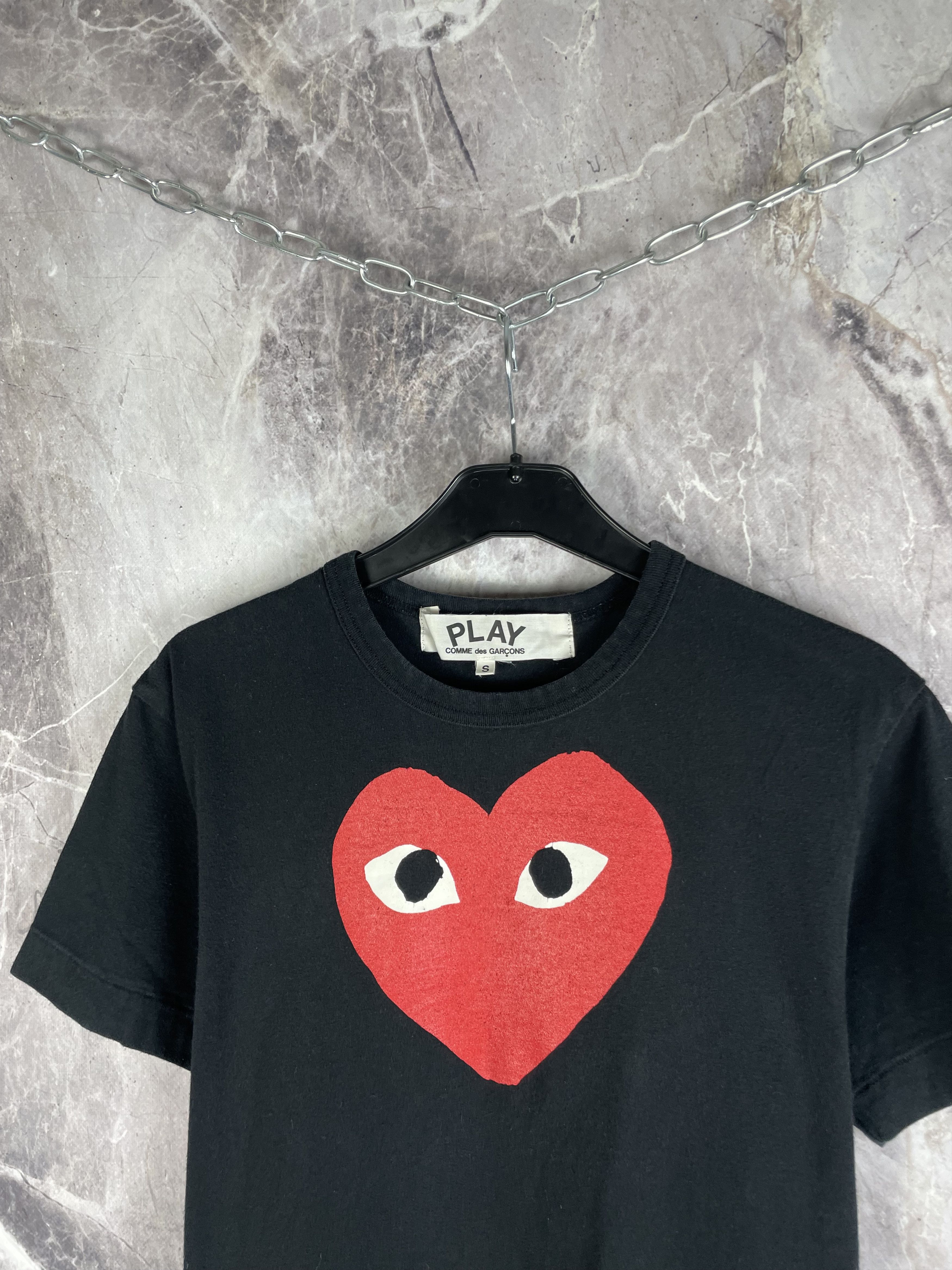 Comme des Garcons CDG Play Tee Size US S / EU 44-46 / 1 - 3 Thumbnail
