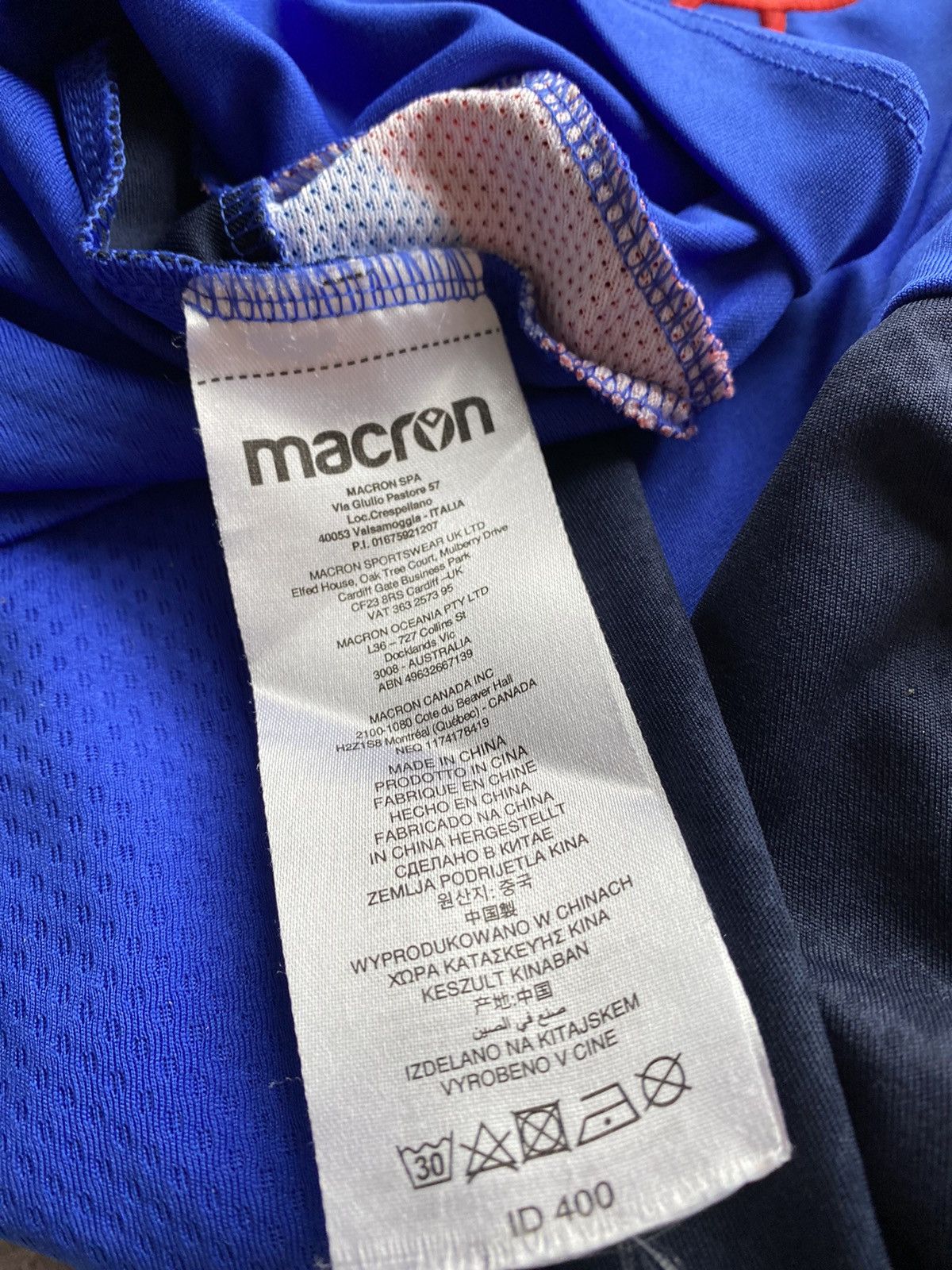 Macron Macron FC Basel Training #26 Soccer Football Jersey Size US L / EU 52-54 / 3 - 14 Thumbnail