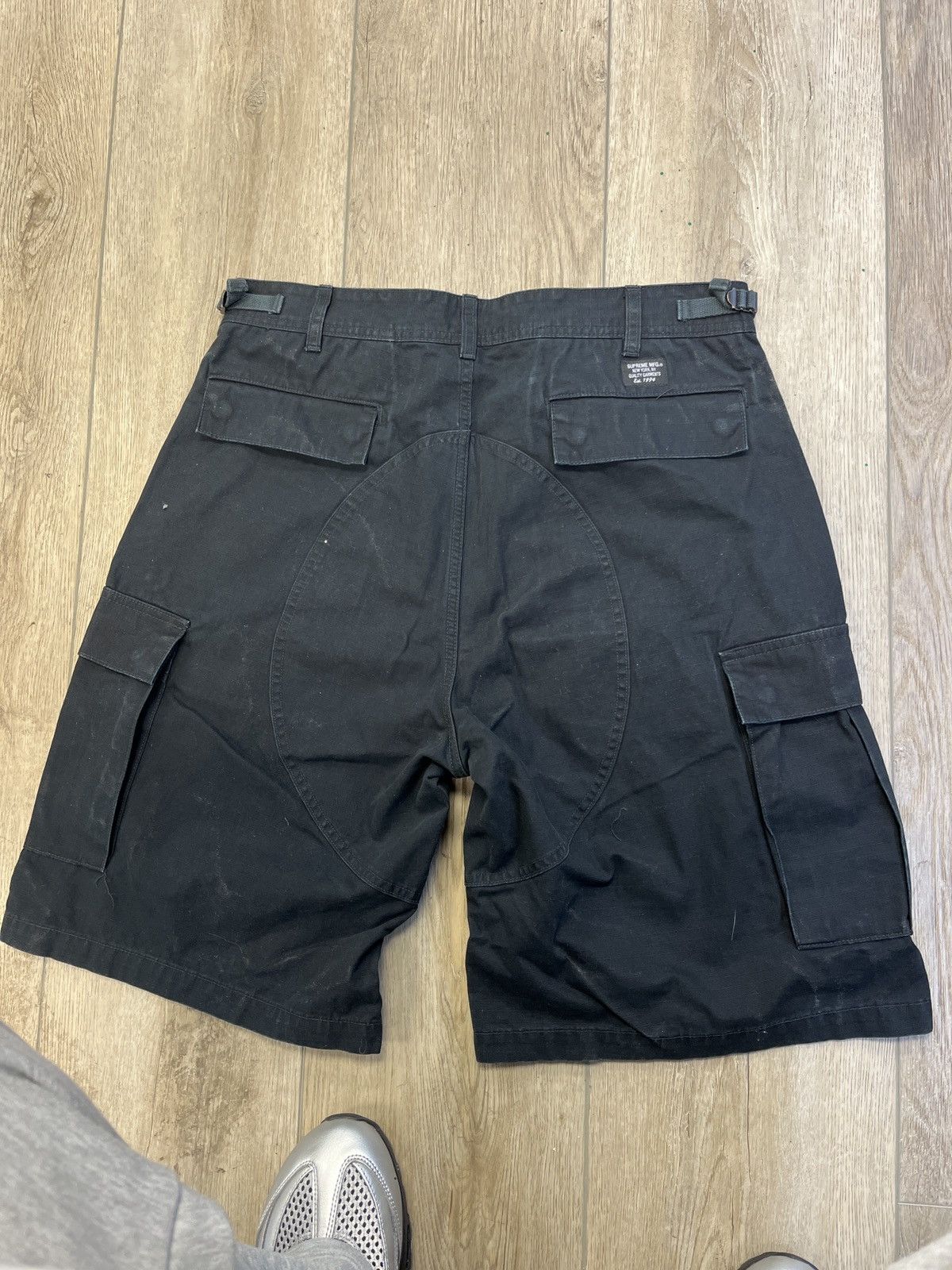 Supreme Supreme Black Cargo Shorts 34 Size US 34 / EU 50 - 4 Thumbnail