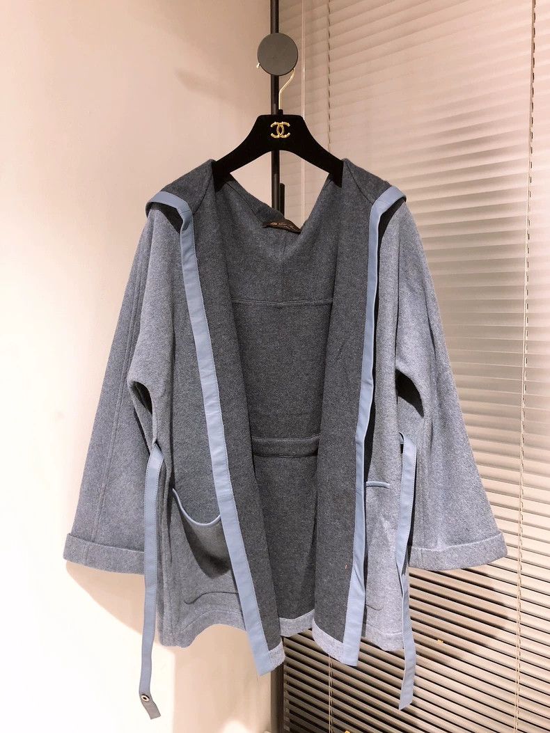 Loro Piana LORO PIANA Bathrobe style double layer cashmere hooded jac Size M / US 6-8 / IT 42-44 - 1 Thumbnail