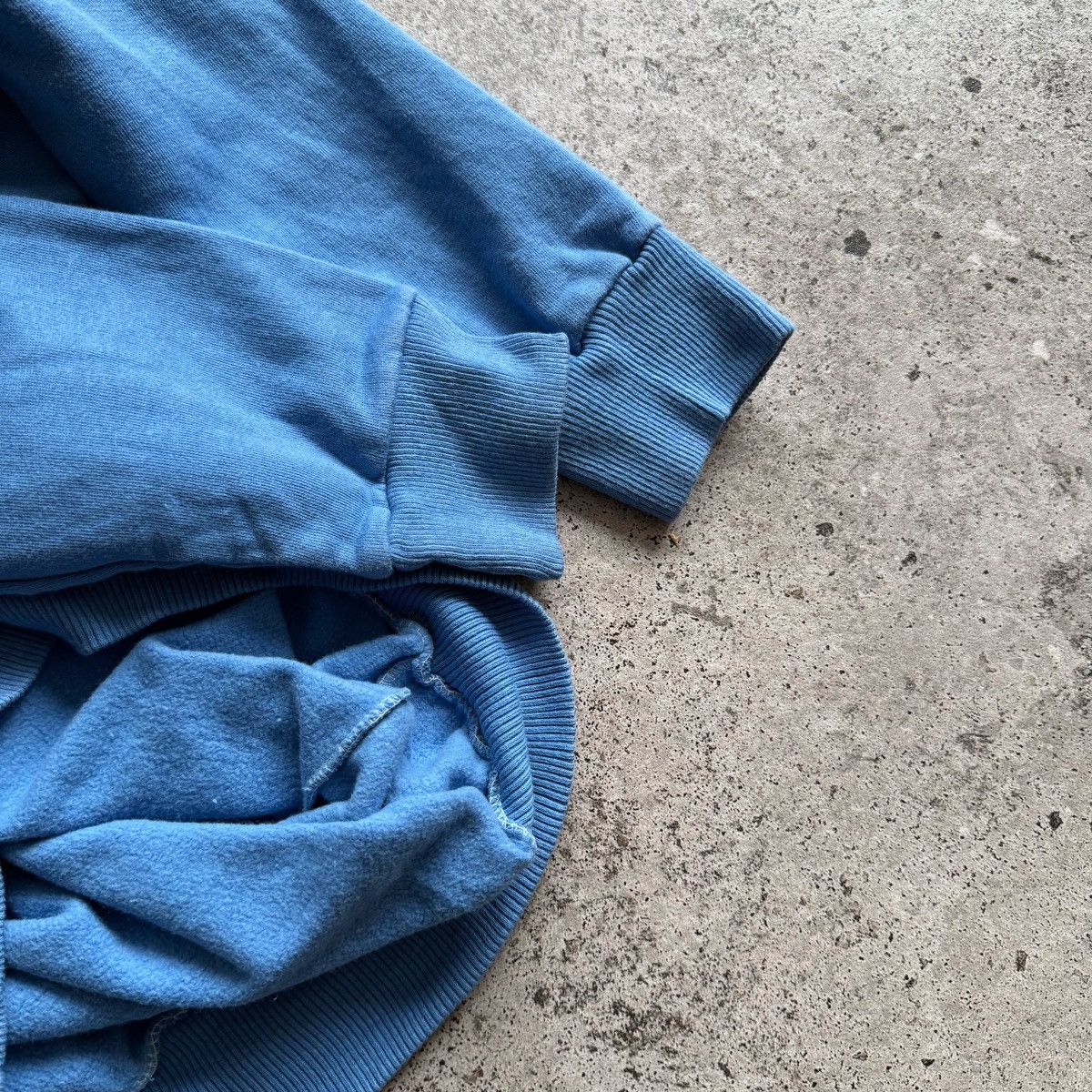 Lacoste Lacoste Vintage Womens Blue Sweatshirt Embossed Logo France Size M / US 6-8 / IT 42-44 - 4 Thumbnail