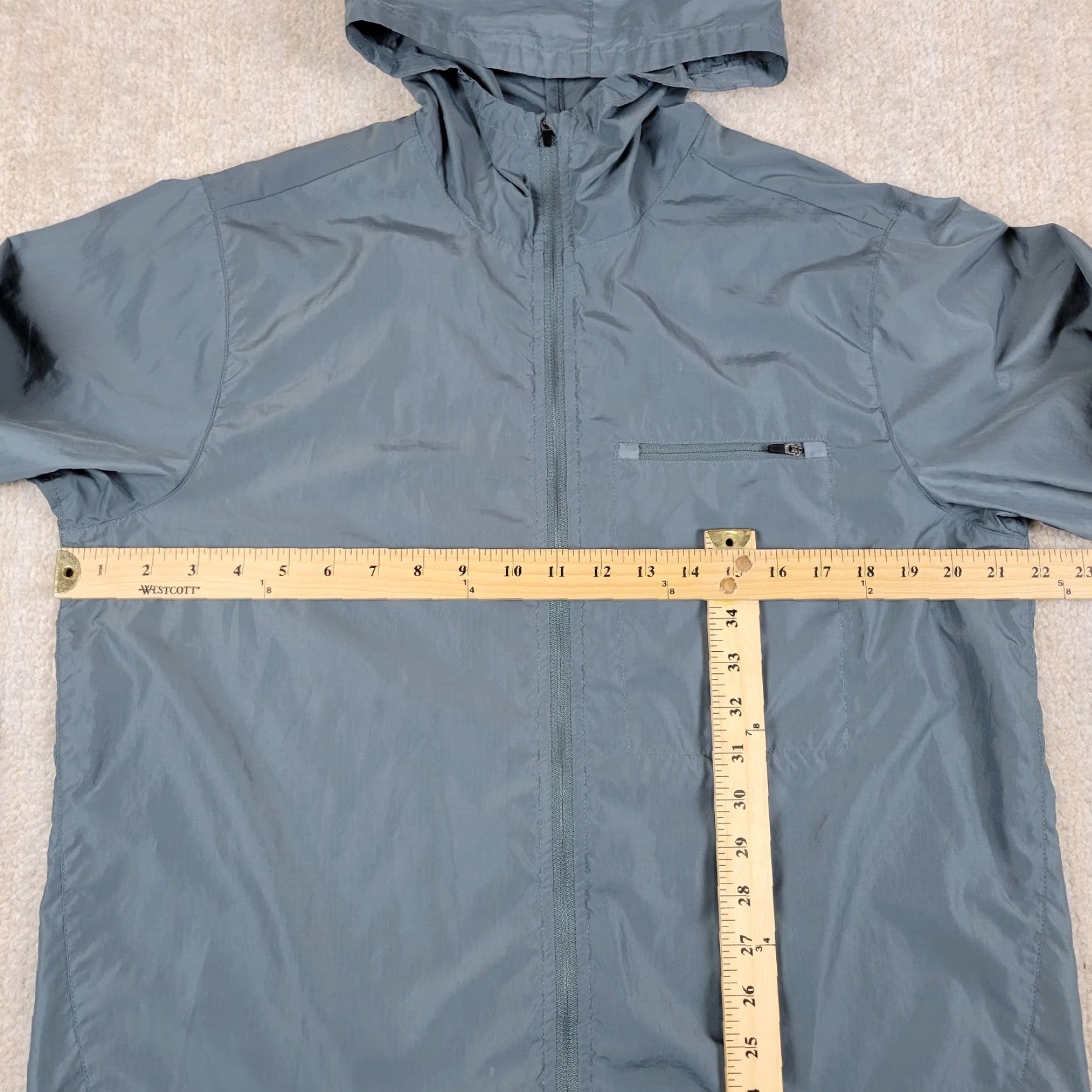 Vuori Vuori Daybreak Windbreaker Jacket Mens M Green Teal Full Zip Hooded UltraLight Windbreaker Jacket Mens M Blue Daybreak Outdoor 90s? Size US M / EU 48-50 / 2 - 5 Thumbnail