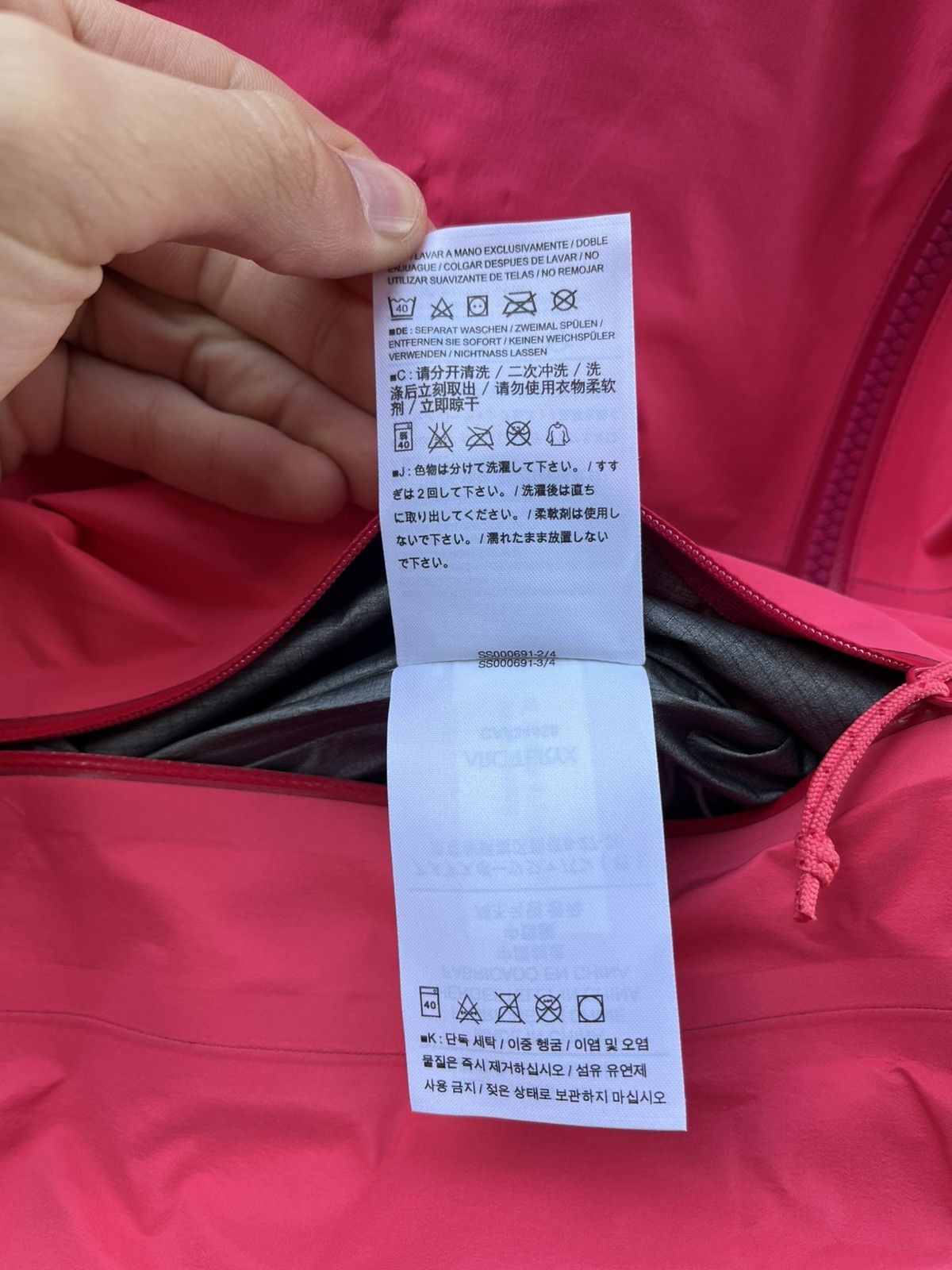 Arc'teryx Arc’teryx Beta Gore-tex Pro Jacket Waterproof Gorpcore Y2K Size XL / US 12-14 / IT 48-50 - 14 Thumbnail