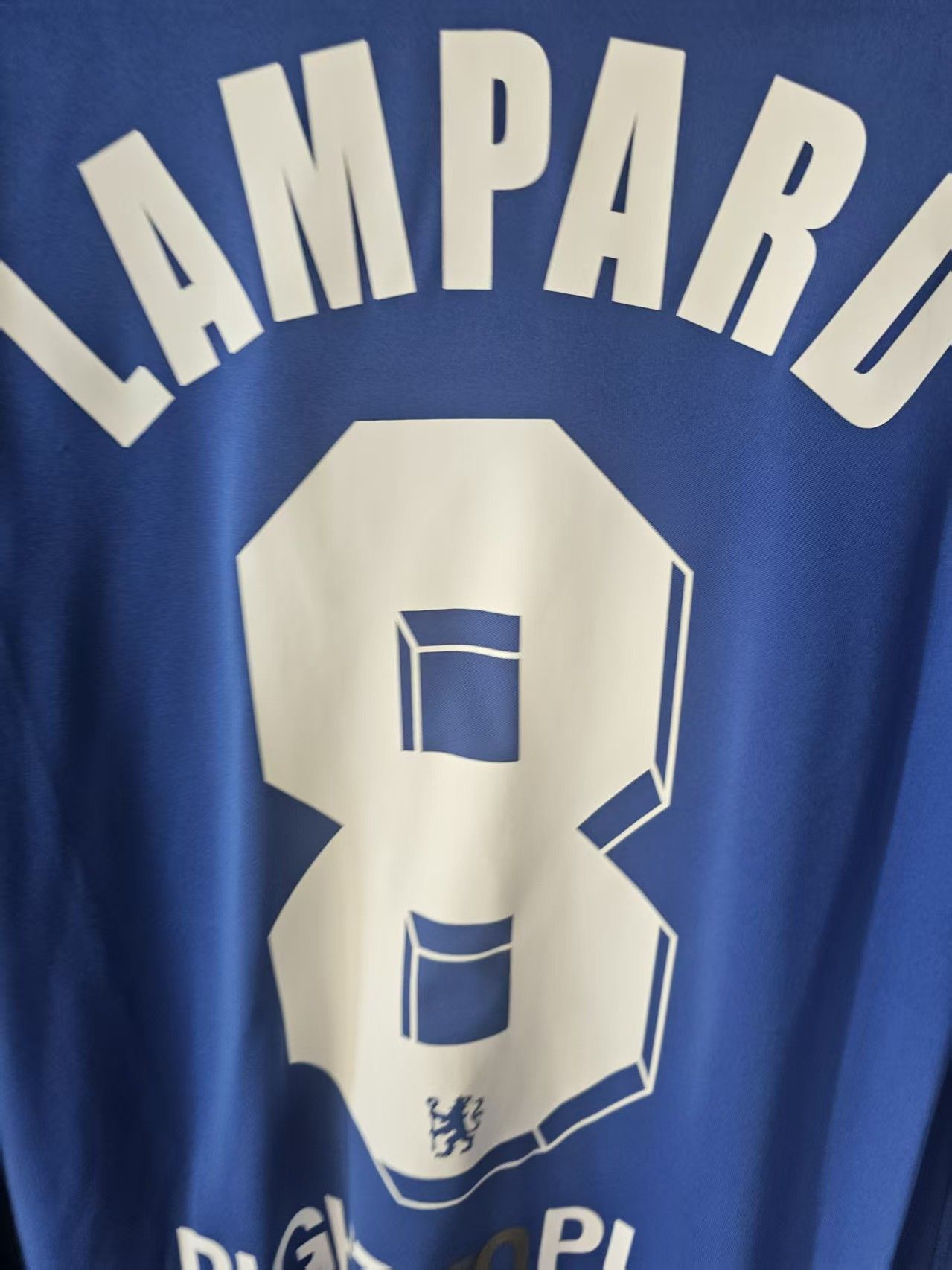 Other 2011 2012 Chelsea 8 Frank Lampard Jersey Home Size US XL / EU 56 / 4 - 6 Thumbnail