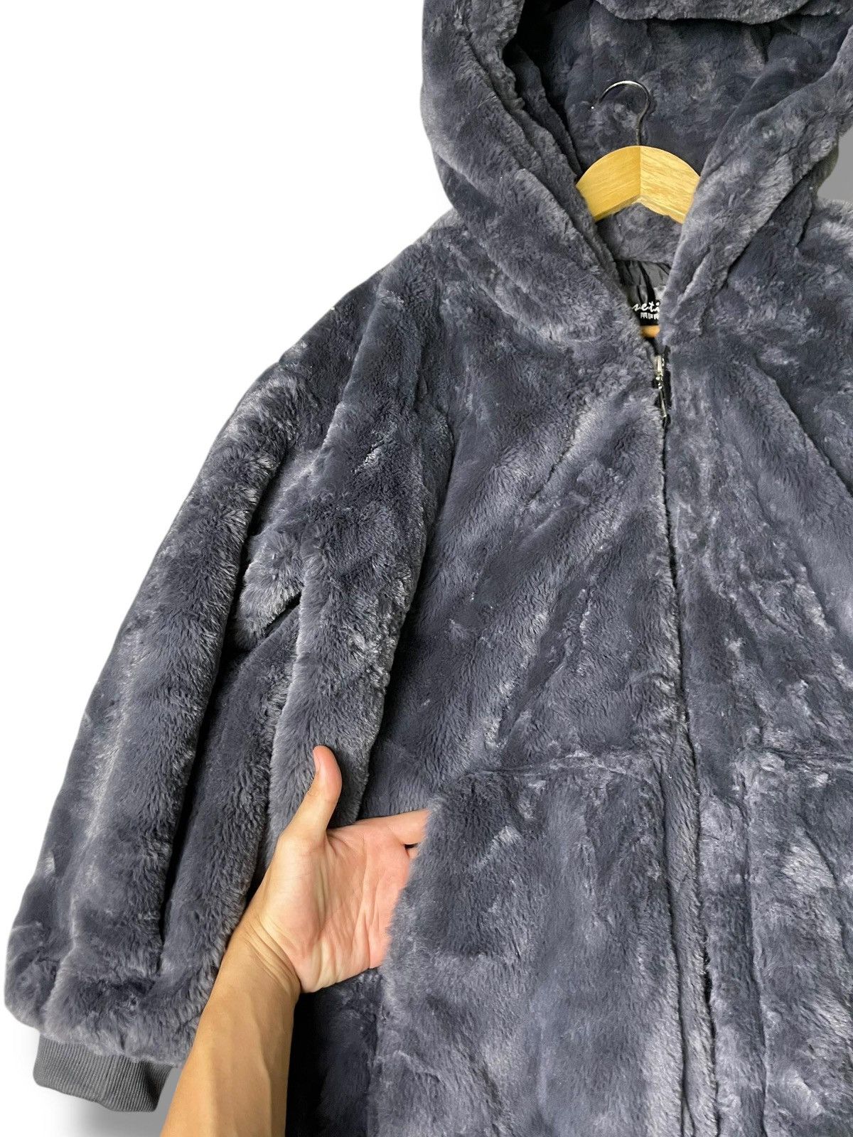 Japanese Brand × Vintage Laseti Faux Fur Coat with Hood (3) Size US L / EU 52-54 / 3 - 6 Thumbnail