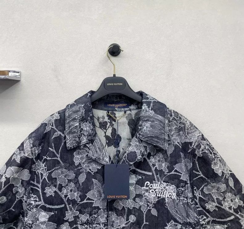 Louis Vuitton Louis Vuitton 24 floral floral print short sleeves 2504-Nex Size US M / EU 48-50 / 2 - 4 Thumbnail