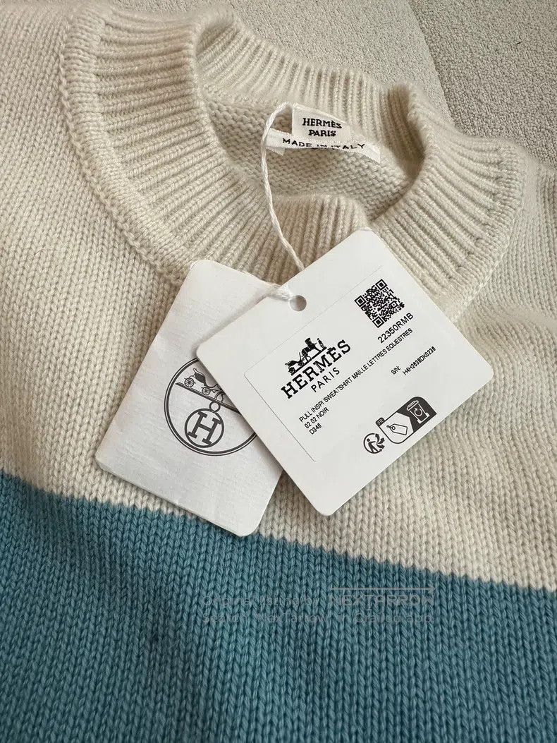 Hermes Hermes Women's Crew Neck Cashmere Sweater, Classic Colorbl Size XS / US 0-2 / IT 36-38 - 5 Thumbnail