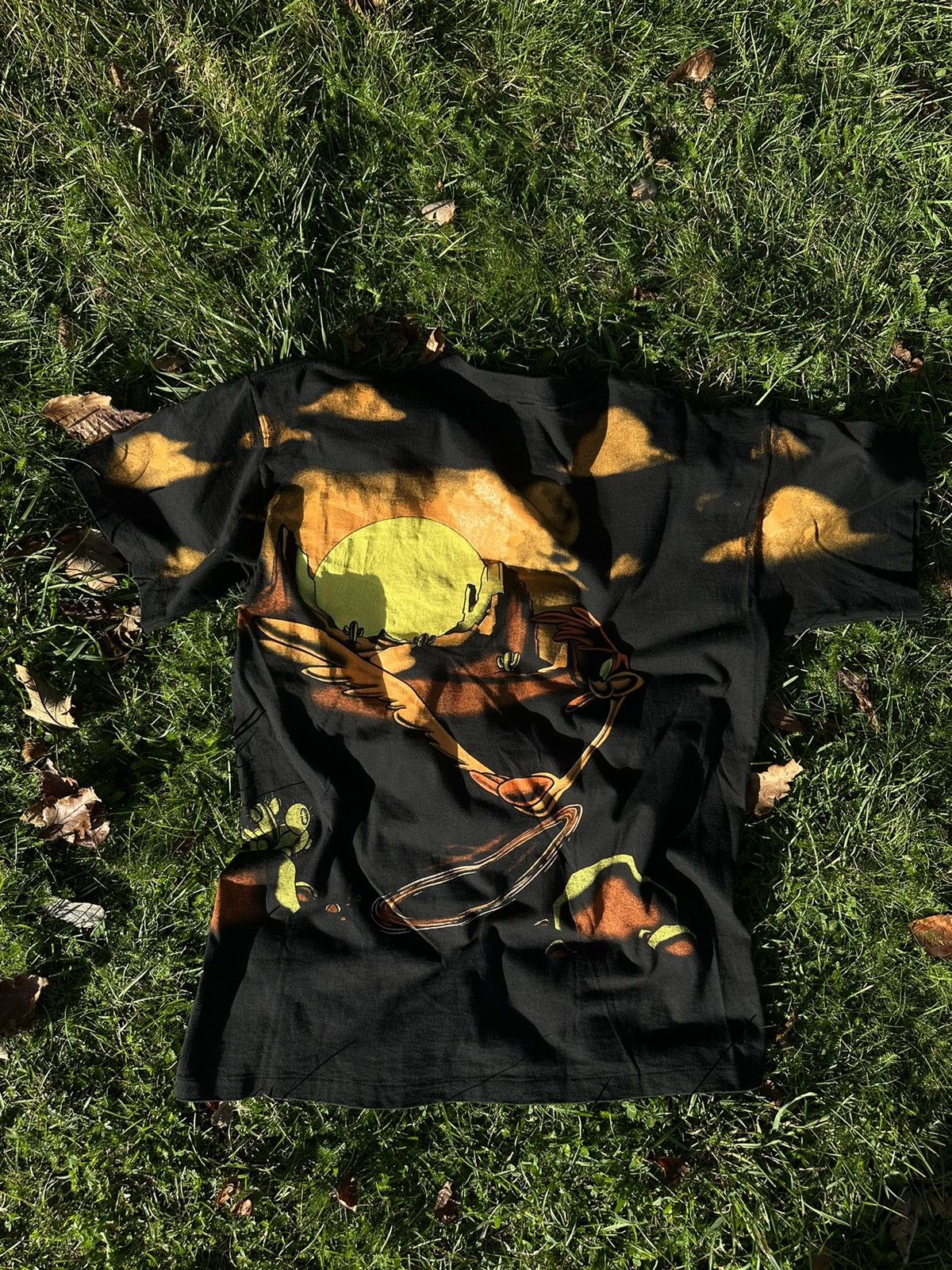 Vintage Vintage 90s Looney Tunes Wile E Coyote T-Shirt 1995 Size US M / EU 48-50 / 2 - 4 Thumbnail