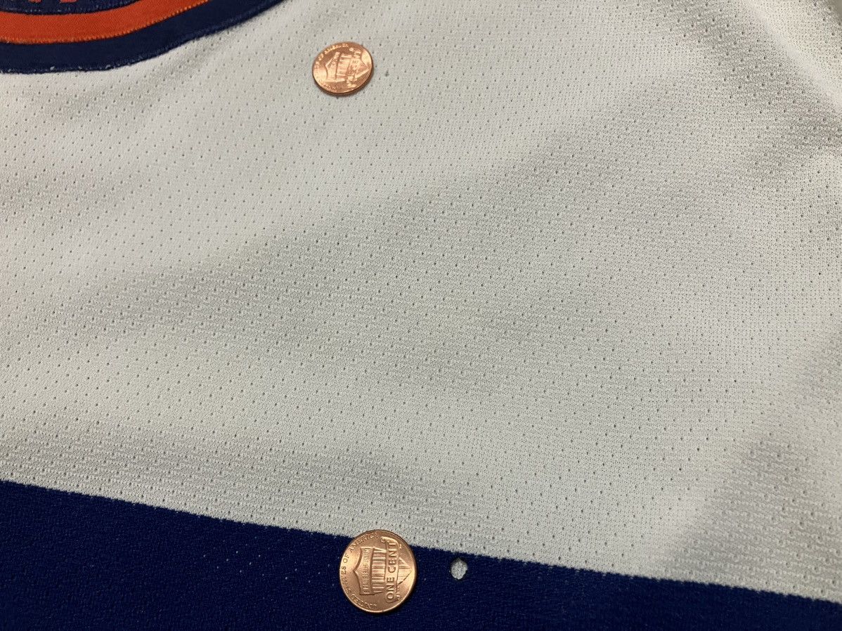 Ccm New York Islanders CCM Authentic NHL Hockey Jersey Size 48 Size US L / EU 52-54 / 3 - 8 Thumbnail