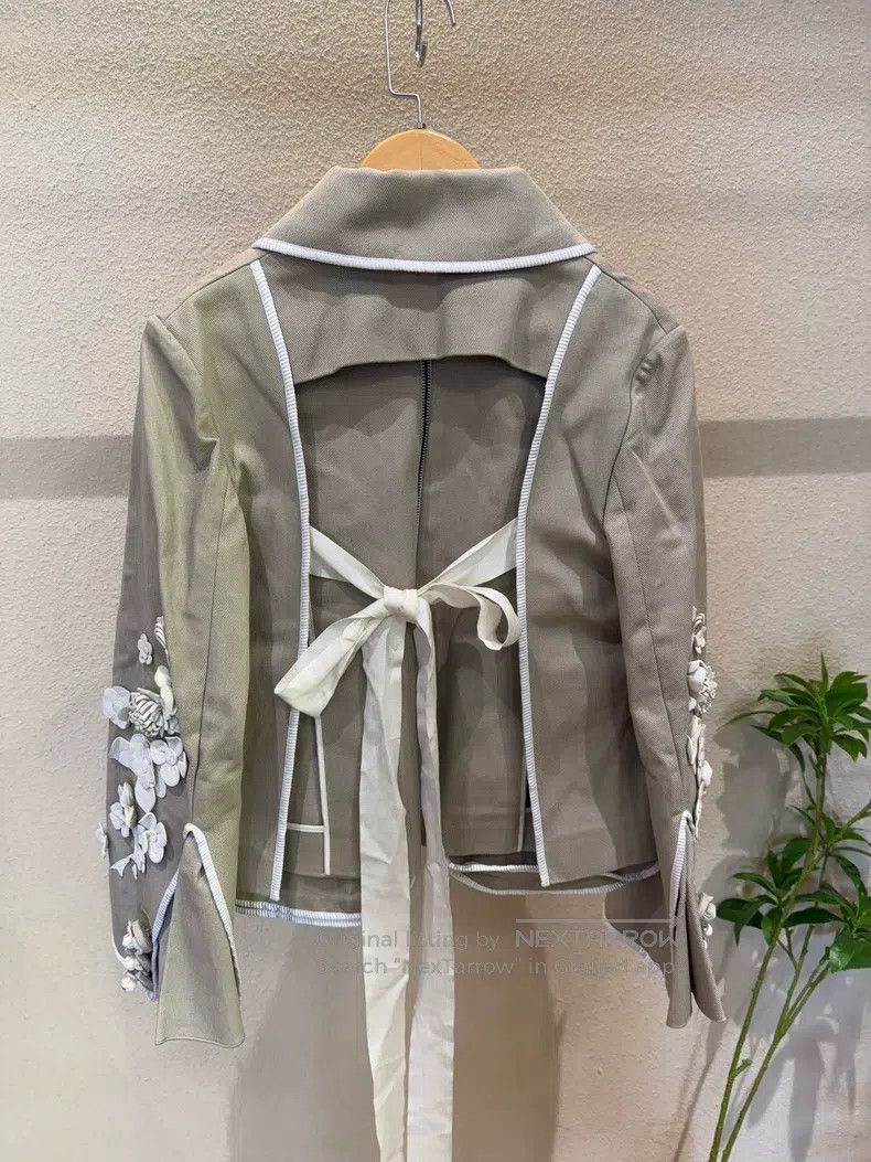 Fendi Fendi 3D Flower Heavy Duty Jacket Size XS / US 0-2 / IT 36-38 - 2 Thumbnail