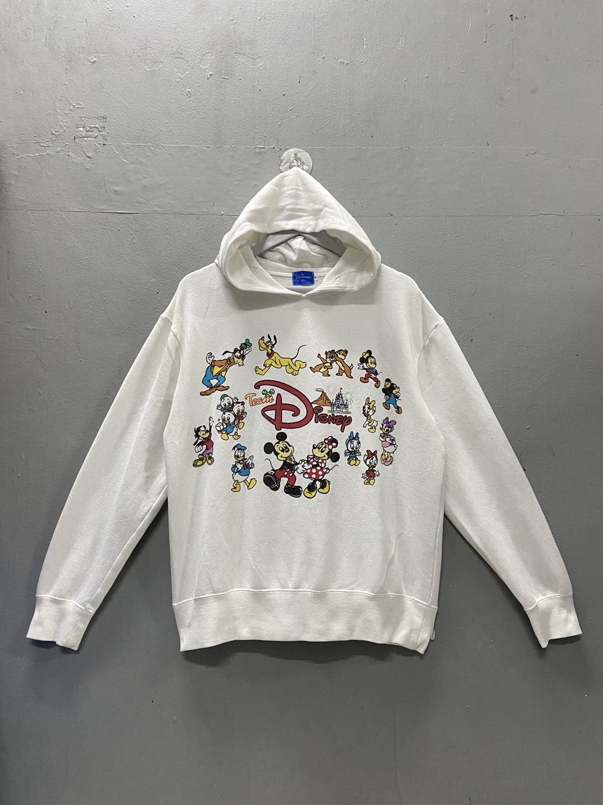 Disney TEAM DISNEY CHARACTER TOKYO DISNEY RESORT HOODIE Size US L / EU 52-54 / 3 - 1 Thumbnail
