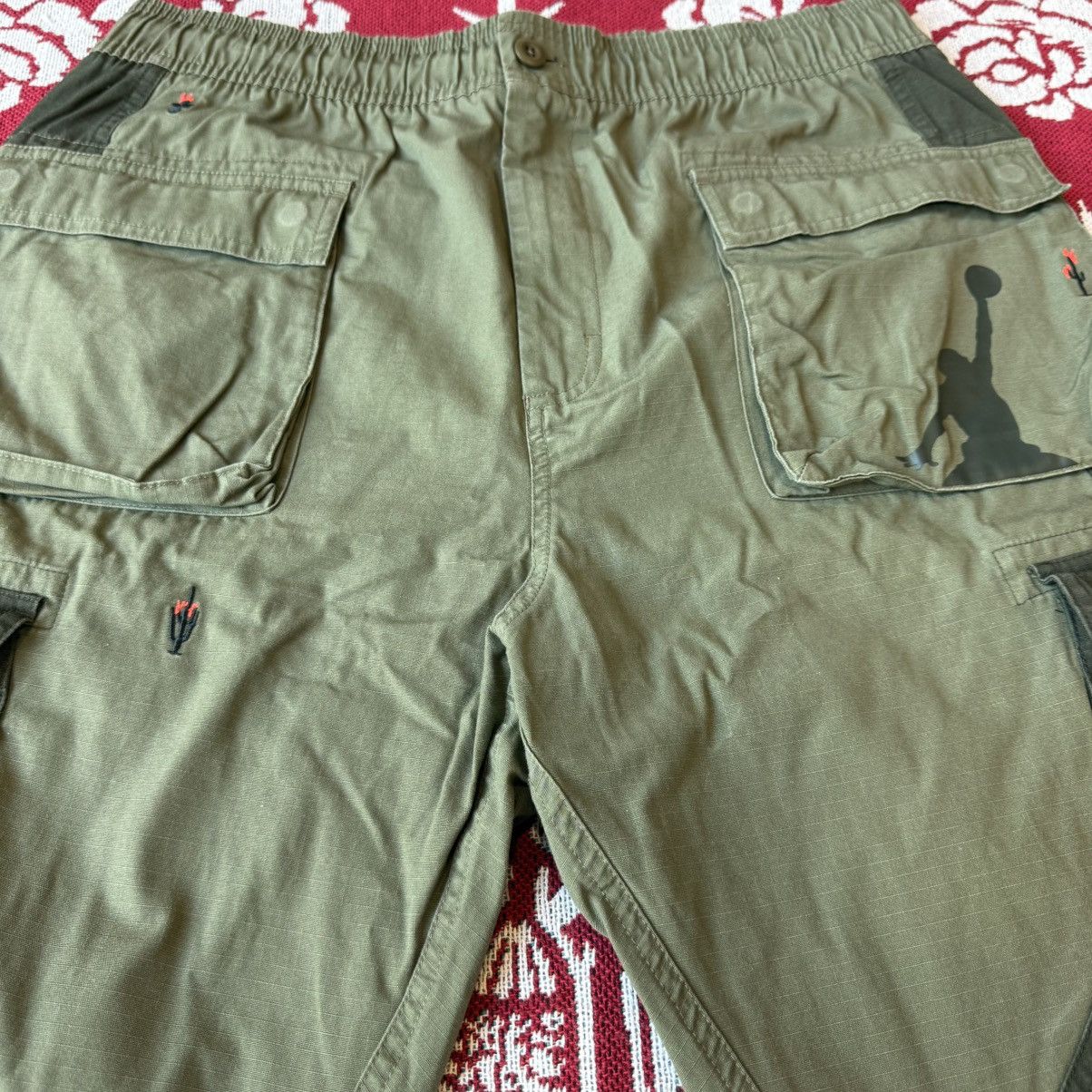 Jordan Brand × Travis Scott Travis Scott Cactus Jack x Jordan Cargo Pants Olive Size L Size US 34 / EU 50 - 3 Thumbnail