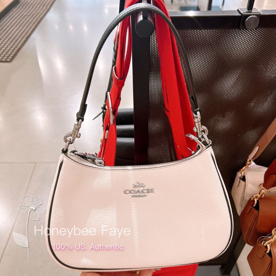 image of NWT Coach Teri Shoulder Bag Cp069 in Silver/Chalk Black, Women's