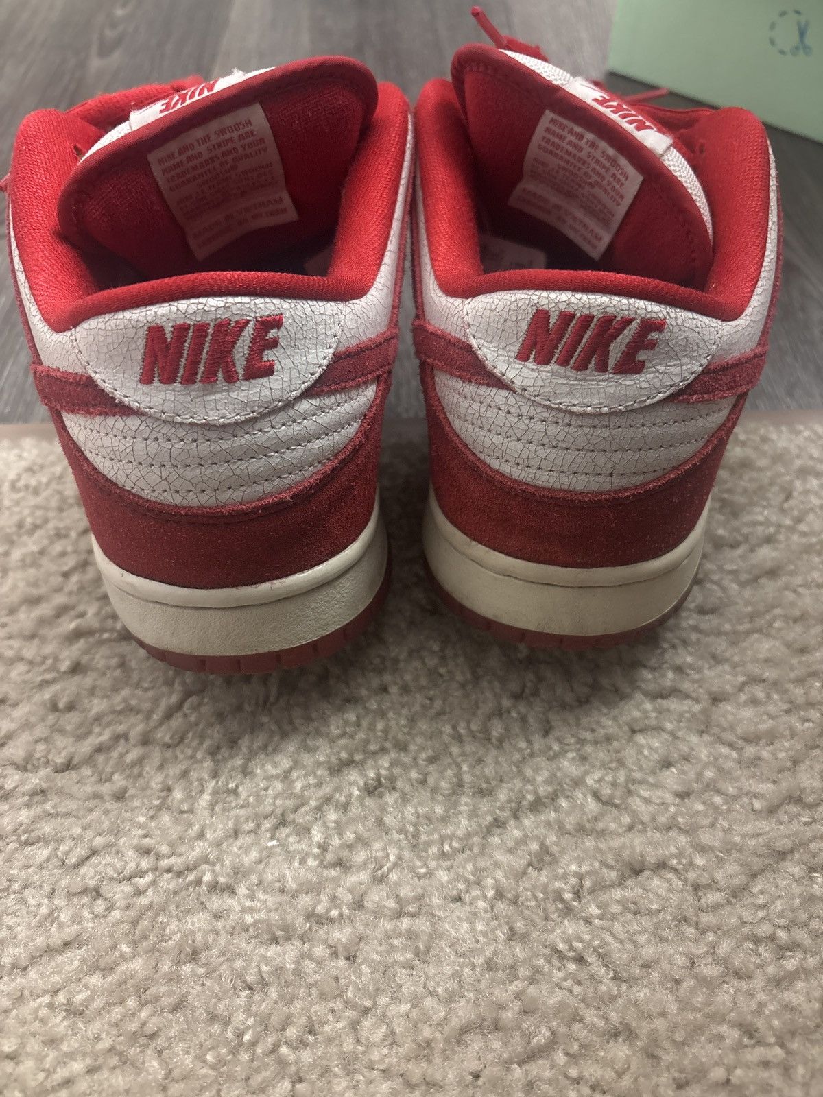 Nike SB Nike Sb Dunk valentine 2014 size 11 Size US 11 / EU 44 - 4 Thumbnail