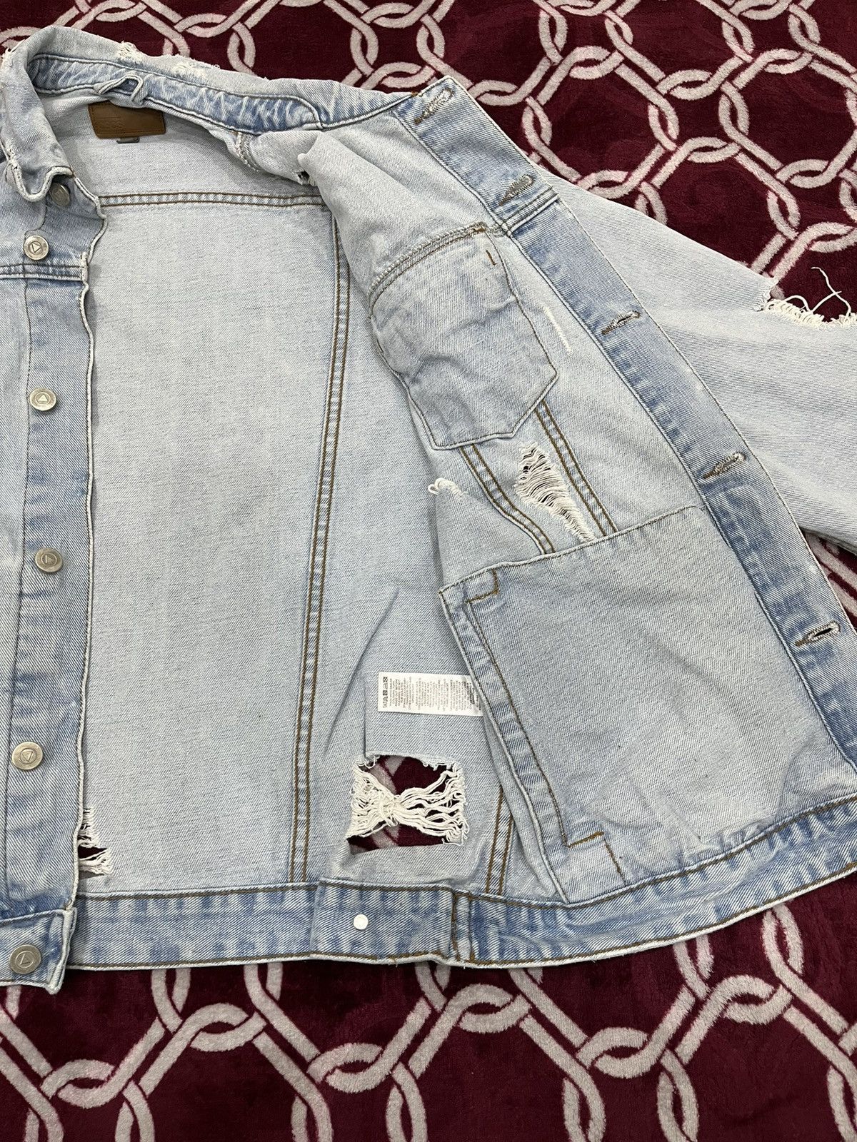 Asos Asos Ripped Trucker Denim Jacket Size US L / EU 52-54 / 3 - 11 Thumbnail