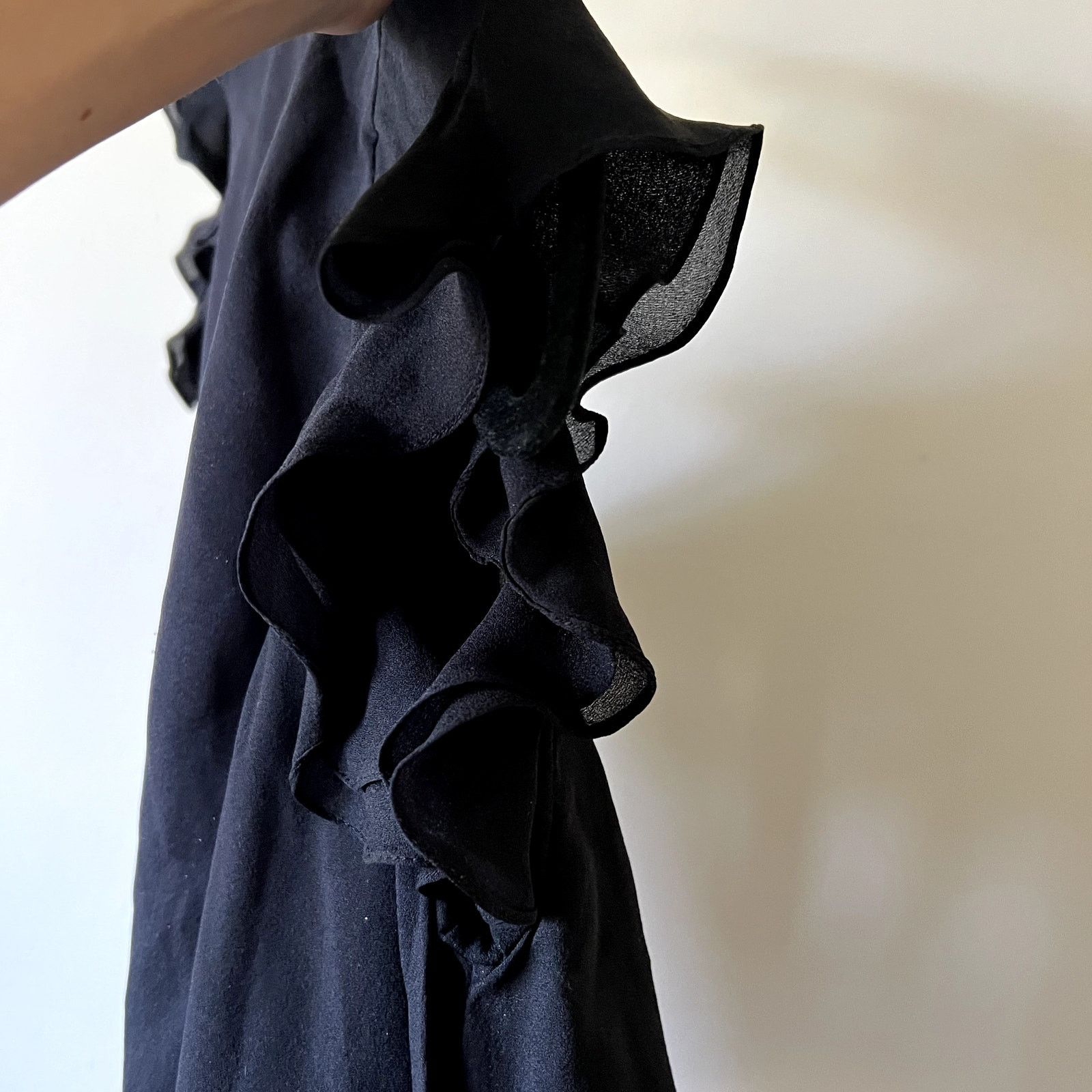 Chloe Chloe blouse black 100% silk cold shoulder size 34 XS C10 Size XS / US 0-2 / IT 36-38 - 4 Thumbnail