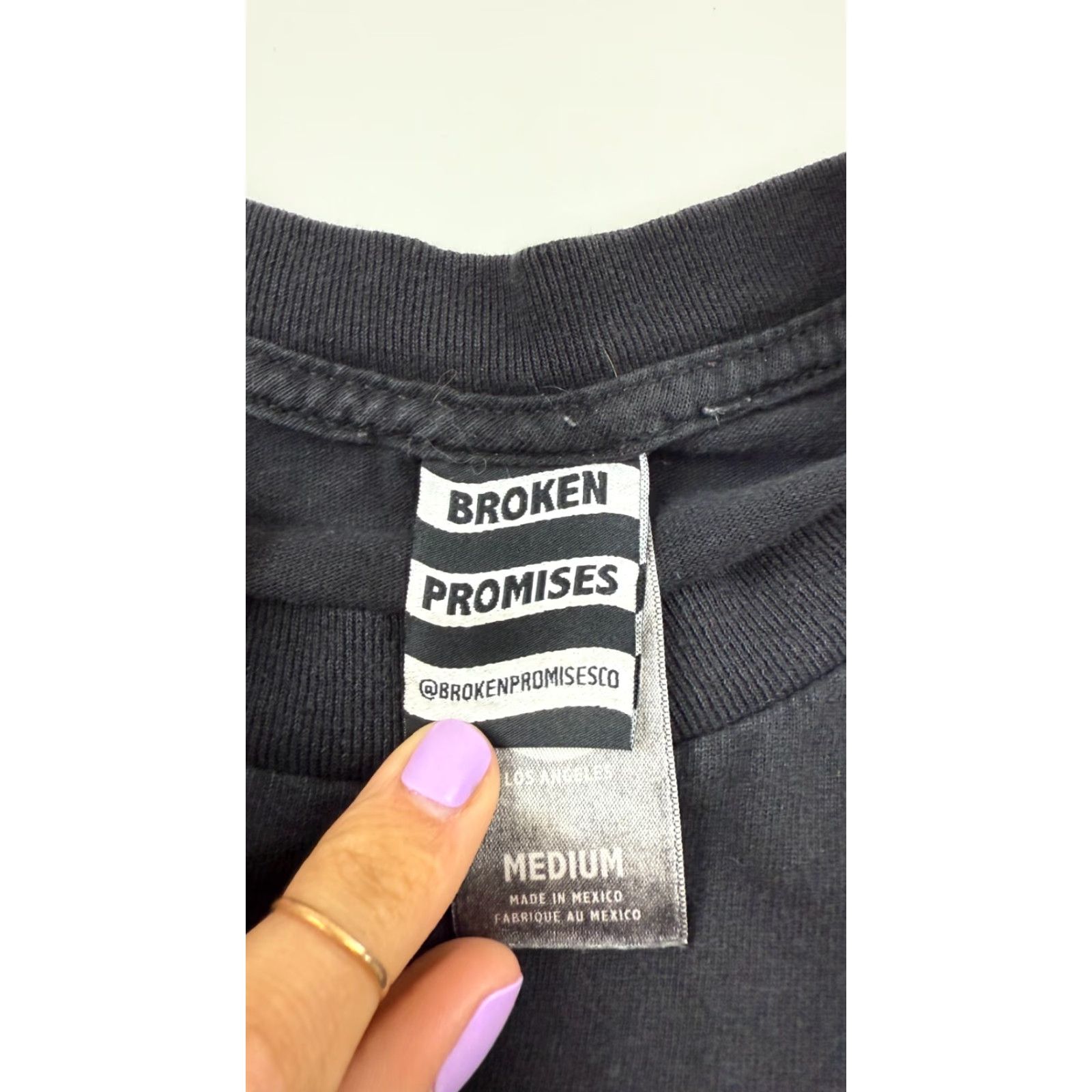 Broken Promises Co. Broken Promises Graphic T-Shirt Mens Medium Black Rose Short Sleeve Outdoor Tee Size US M / EU 48-50 / 2 - 5 Thumbnail