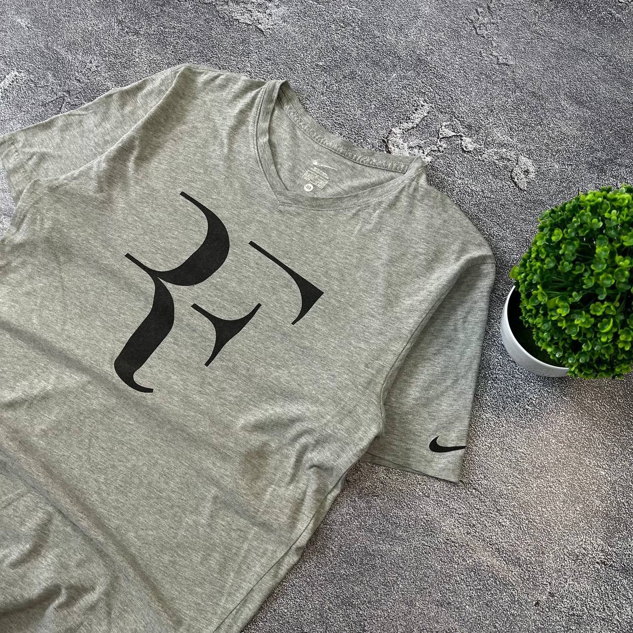 Nike × Vintage Vintage Grey Nike Roger Federer RF T-Shirt Y2K Tennis Size US M / EU 48-50 / 2 - 7 Thumbnail