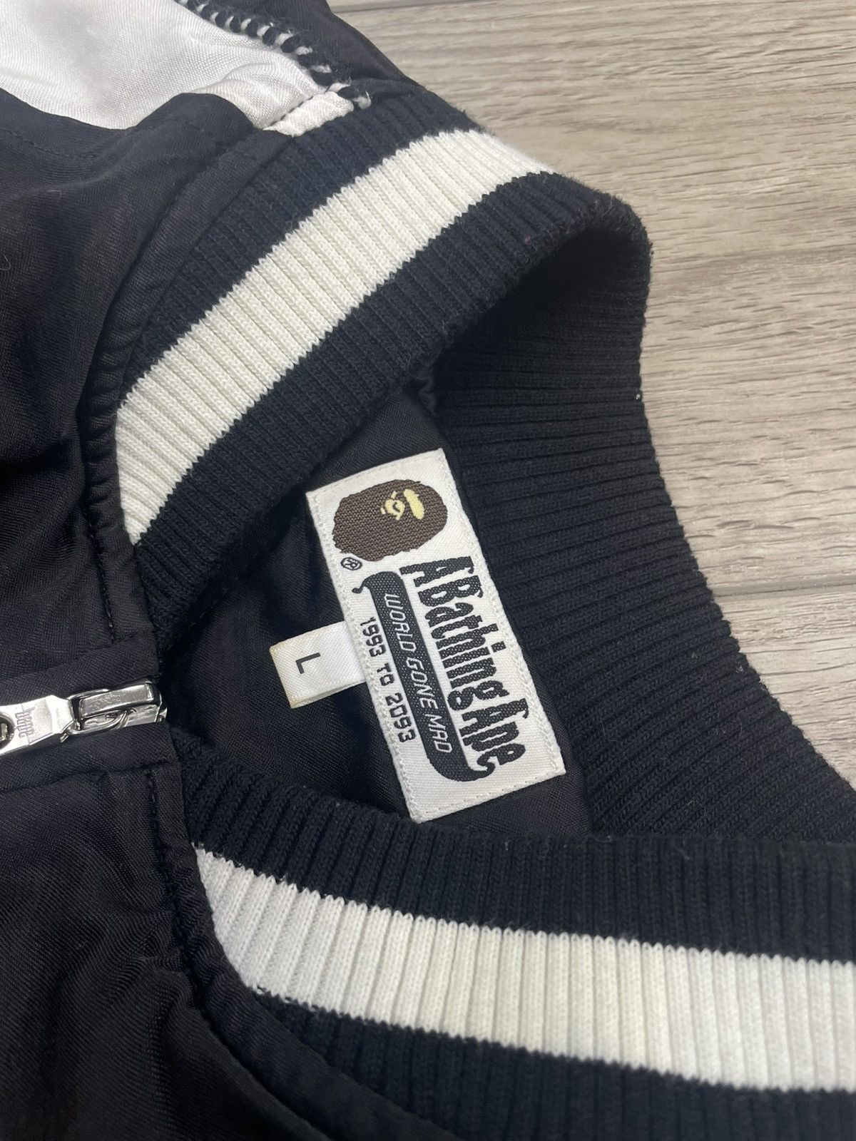 Bape BAPE Shark Face souvenir Bomber L Size US L / EU 52-54 / 3 - 4 Thumbnail