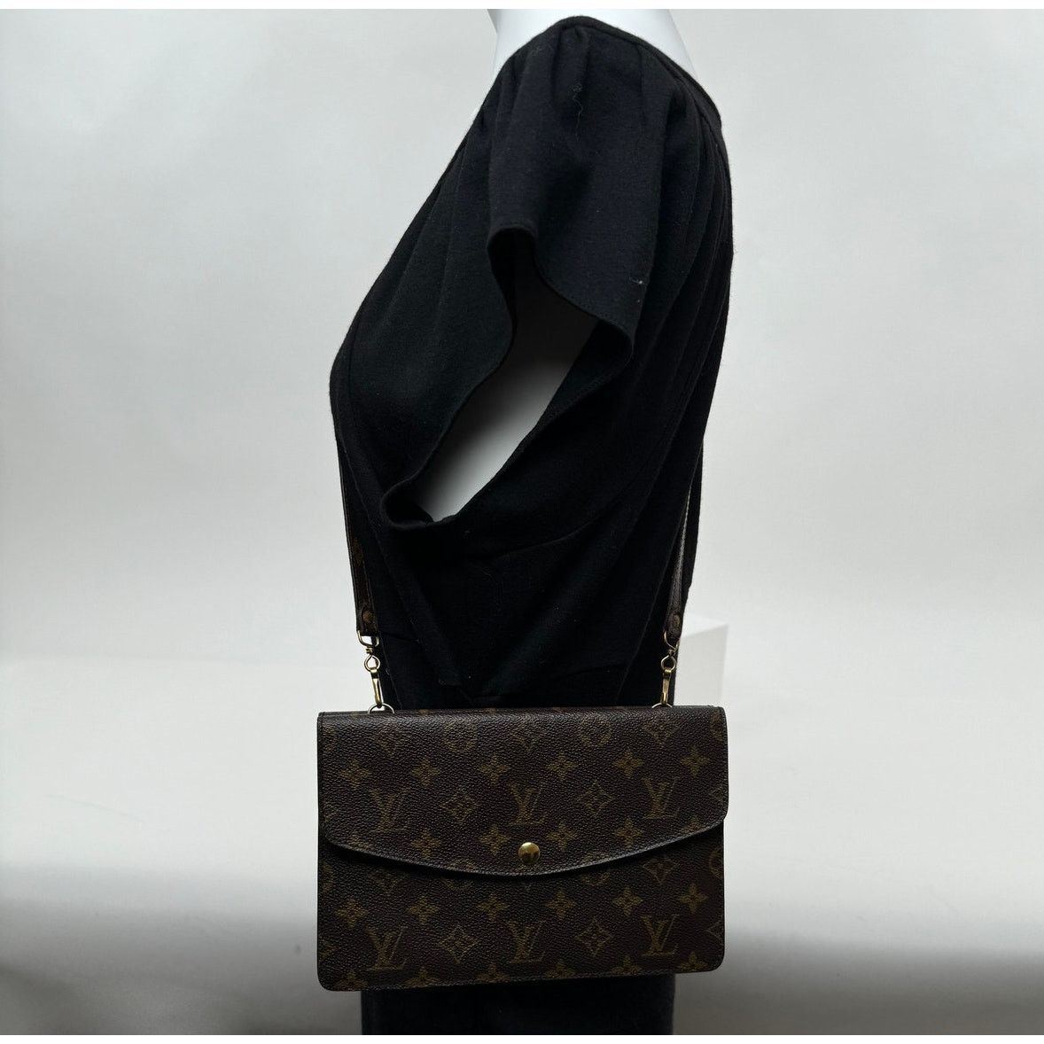 Louis Vuitton Louis Vuitton LV Pochette Double Rabat Thin Shoulder Bag Size ONE SIZE - 13 Thumbnail