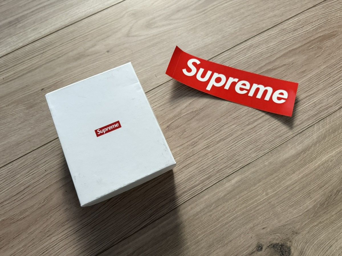 White Floral Repeat Leather Supreme Belt