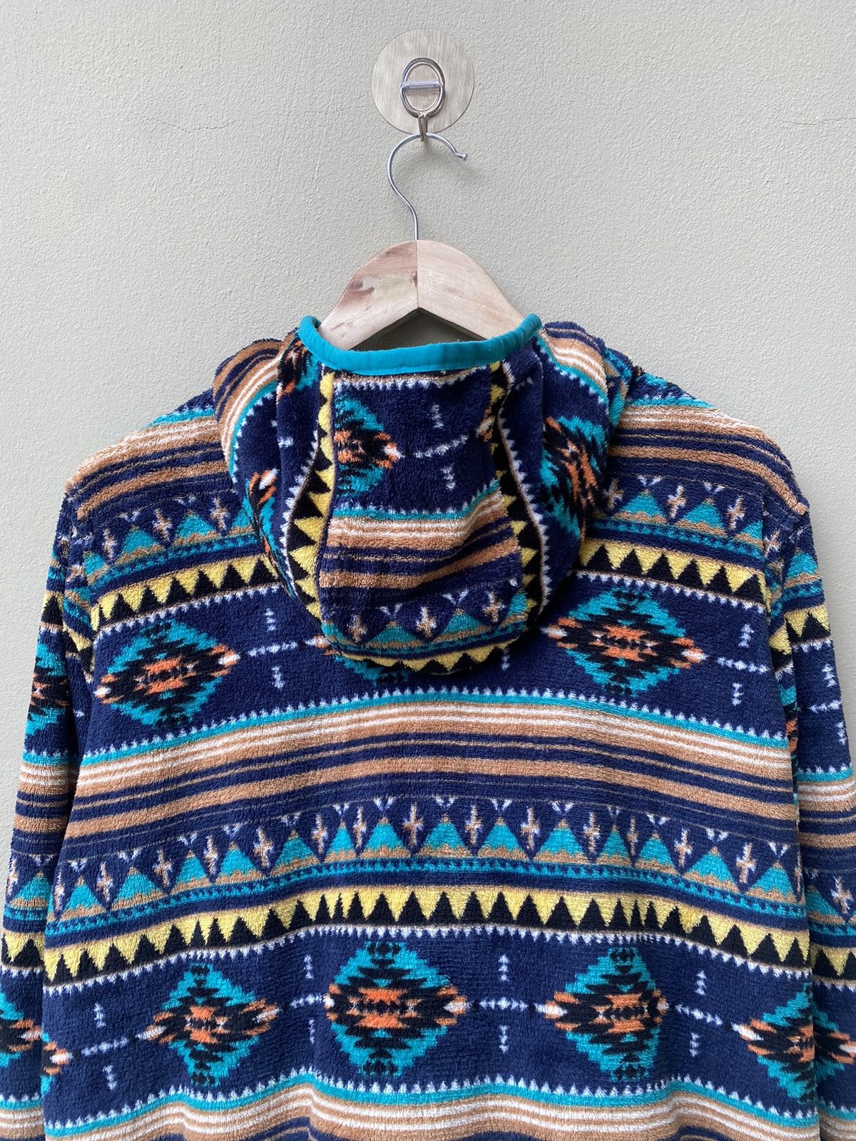 Native RARE VINTAGE TITICACA STYLE NAVACO DESIGN FLEECE JACKET Size US M / EU 48-50 / 2 - 11 Thumbnail