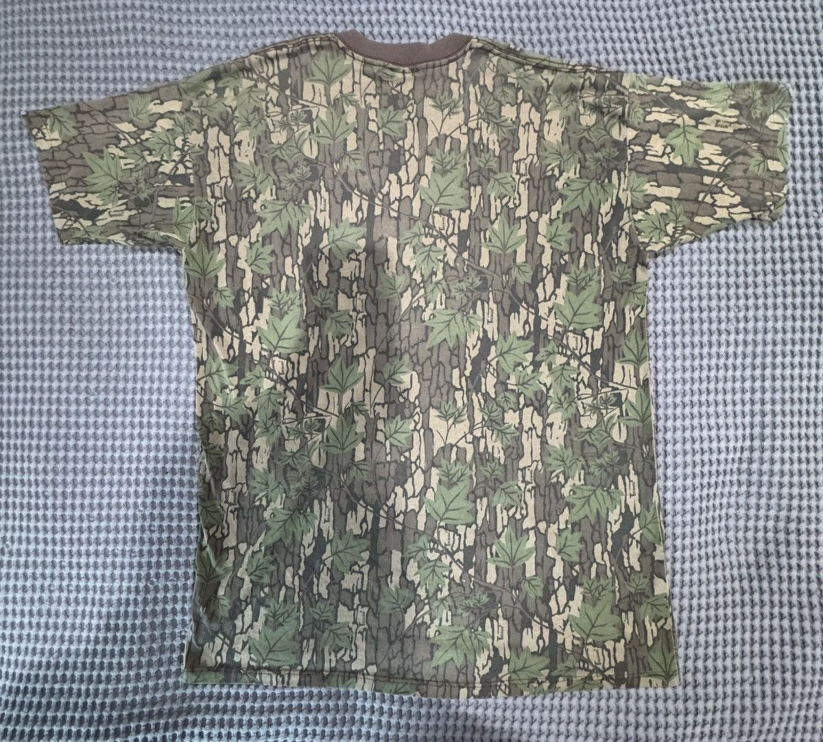 Other Vintage Camouflage pocket tshirt Size US L / EU 52-54 / 3 - 2 Thumbnail
