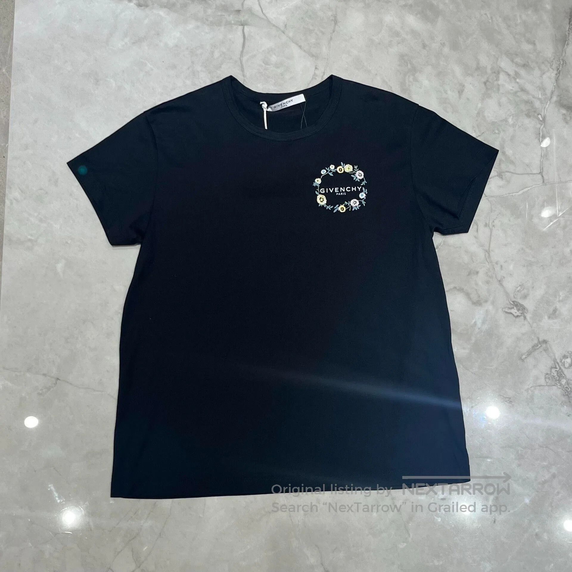 Givenchy Givenchy Black Floral Embroidery Short Sleeve T-shirt. Size US L / EU 52-54 / 3 - 1 Thumbnail