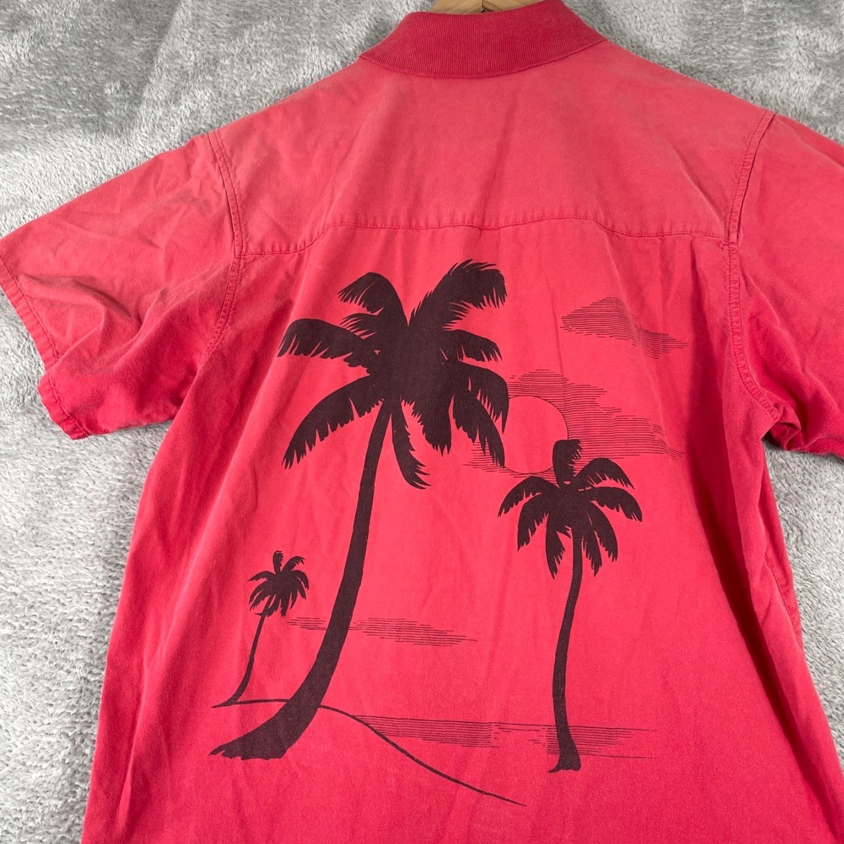Van Heusen VINTAGE Van Heusen Corum Shirt Mens S Red Palm Tree Sunset Graphic Beach 90s Tropical Casual Mens Shirt Size US S / EU 44-46 / 1 - 3 Thumbnail